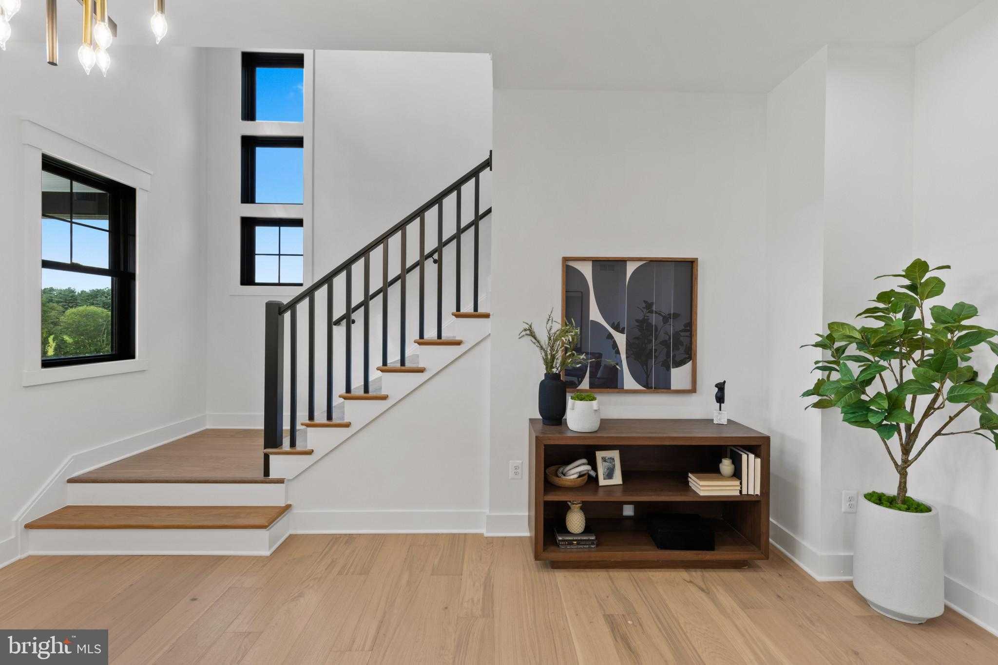 2851 Orpheus Dr photo 2