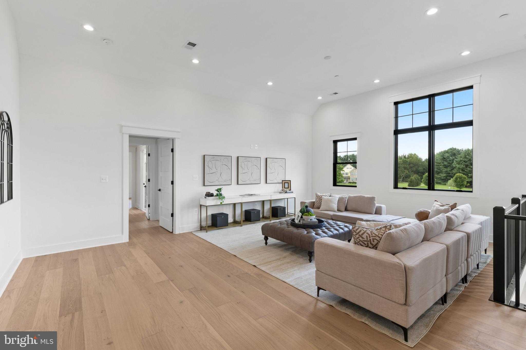 2851 Orpheus Dr photo 31