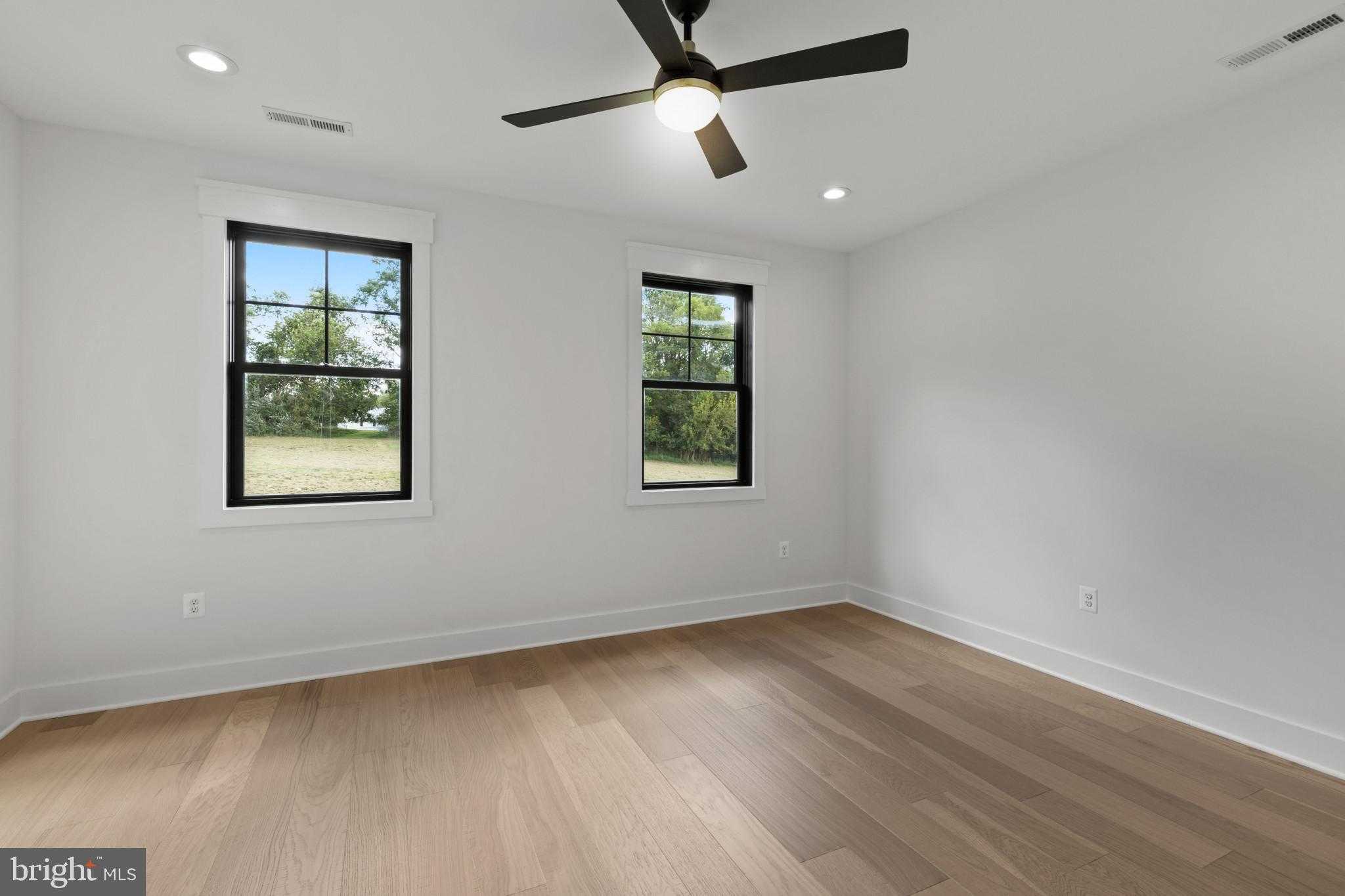 2851 Orpheus Dr photo 36