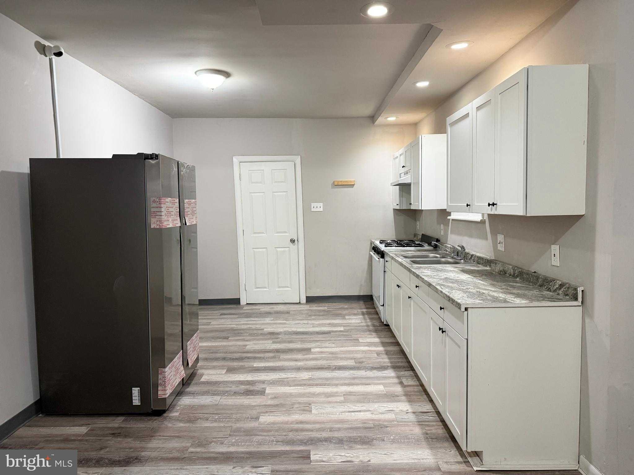 209 S 49th St photo 21