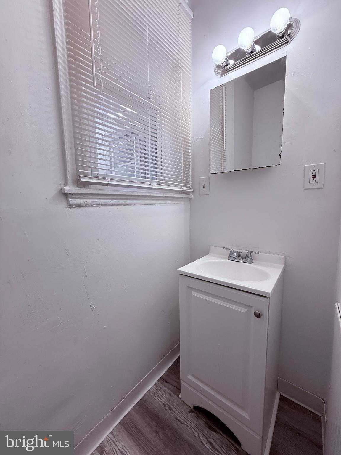 209 S 49th St photo 41