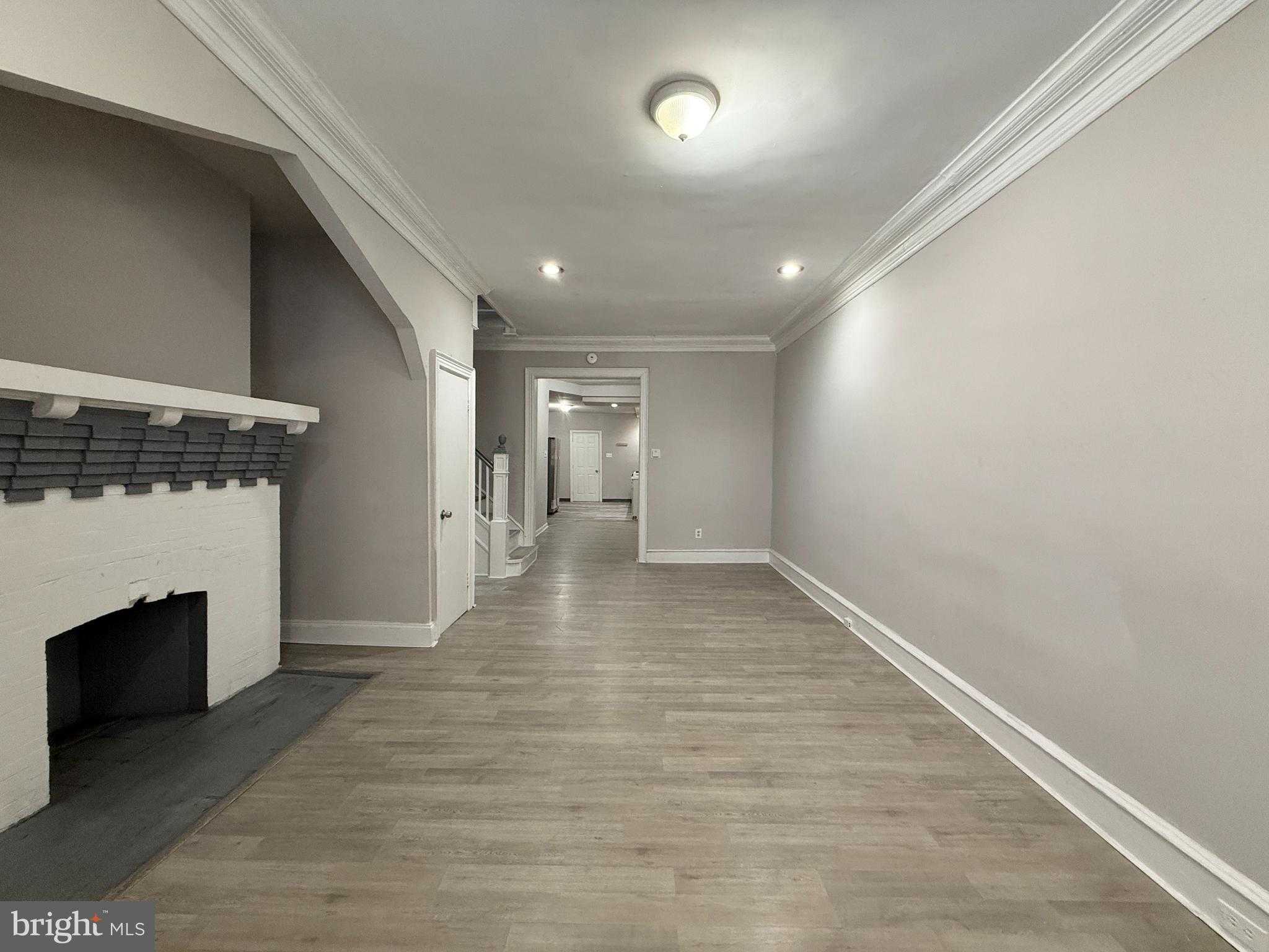 209 S 49th St photo 8