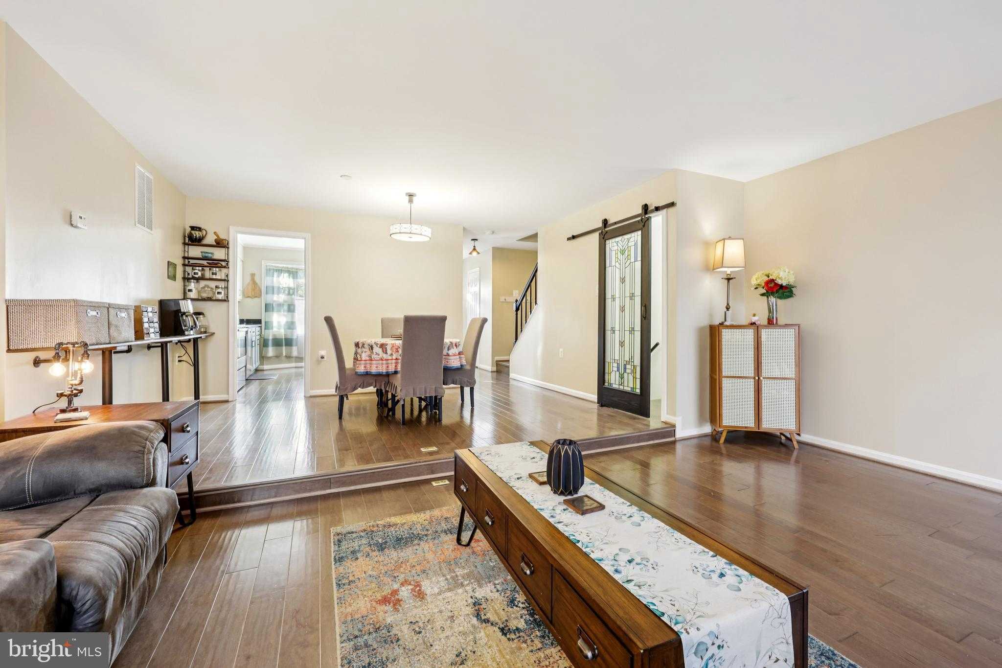 3877 Ogilvie CT photo 11