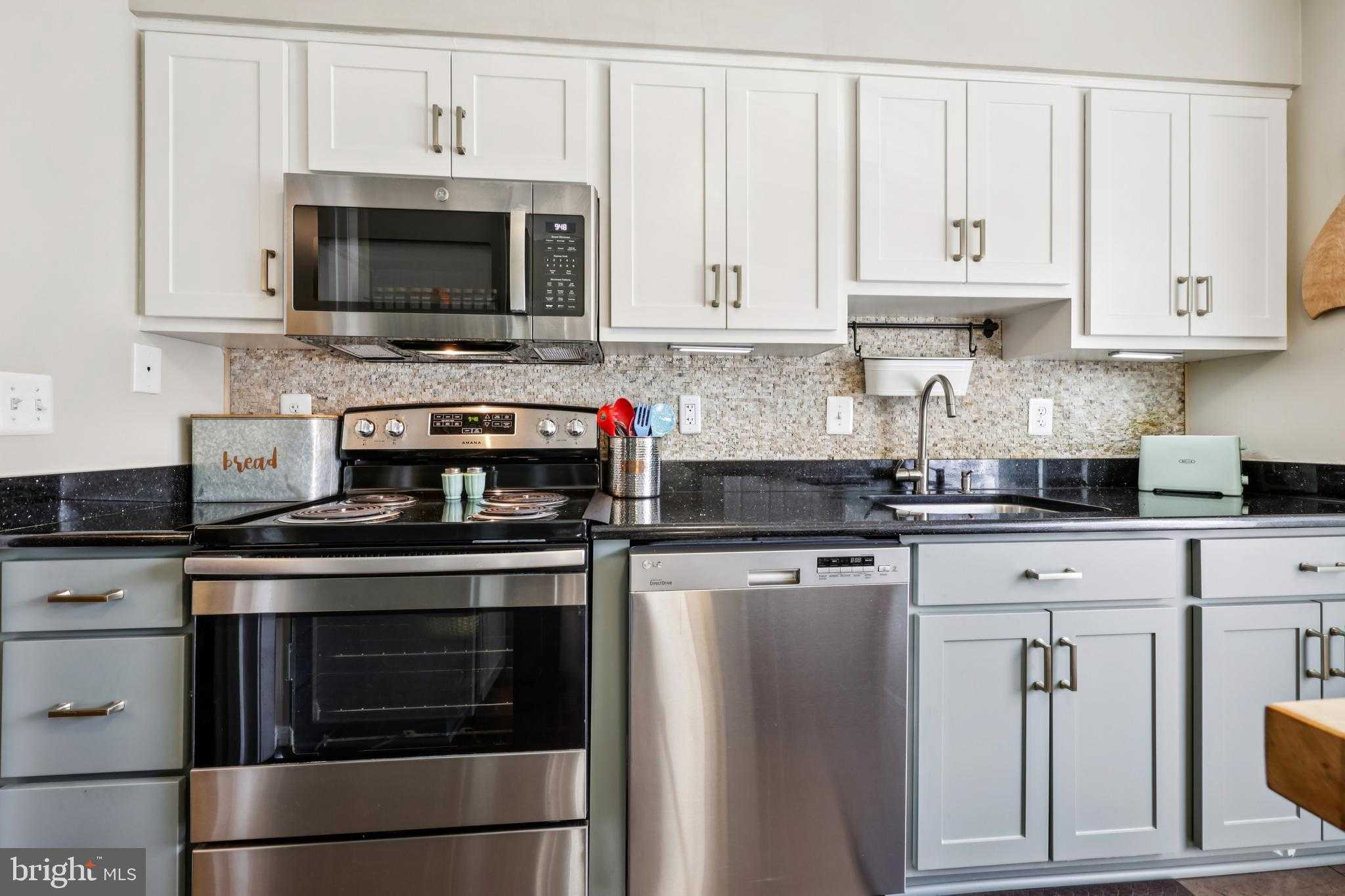 3877 Ogilvie CT photo 19