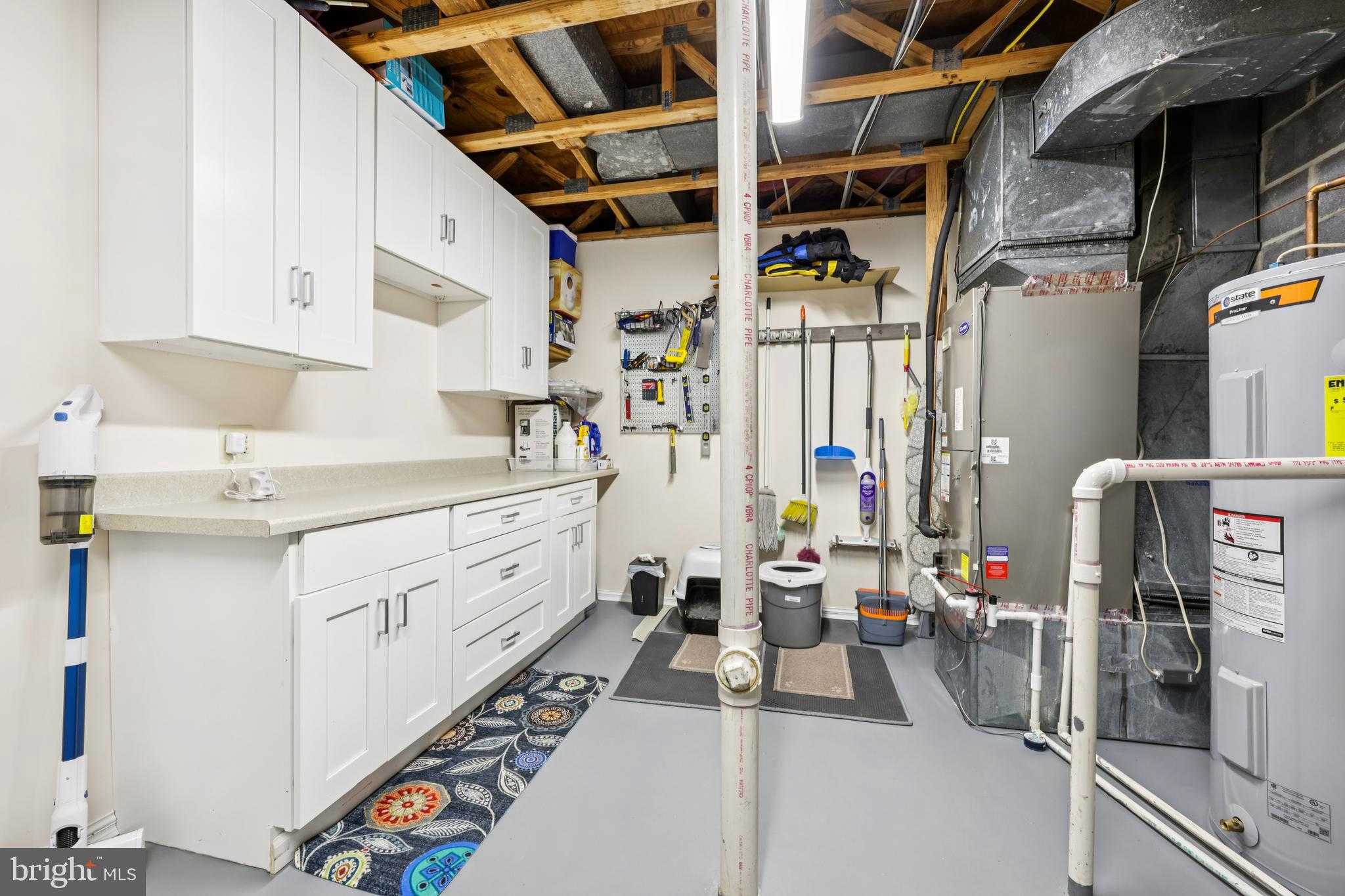 3877 Ogilvie CT photo 40