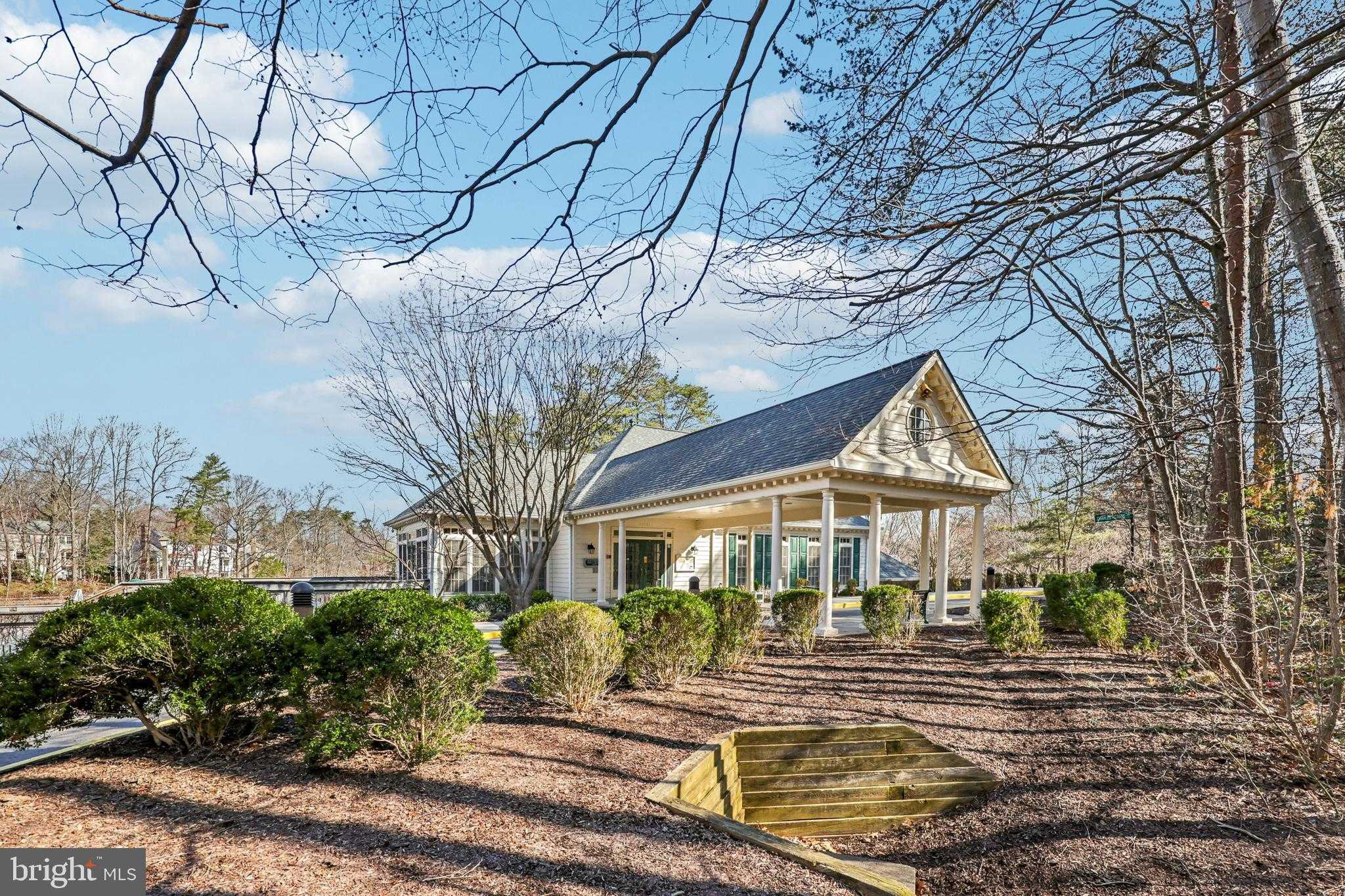 3877 Ogilvie CT photo 52