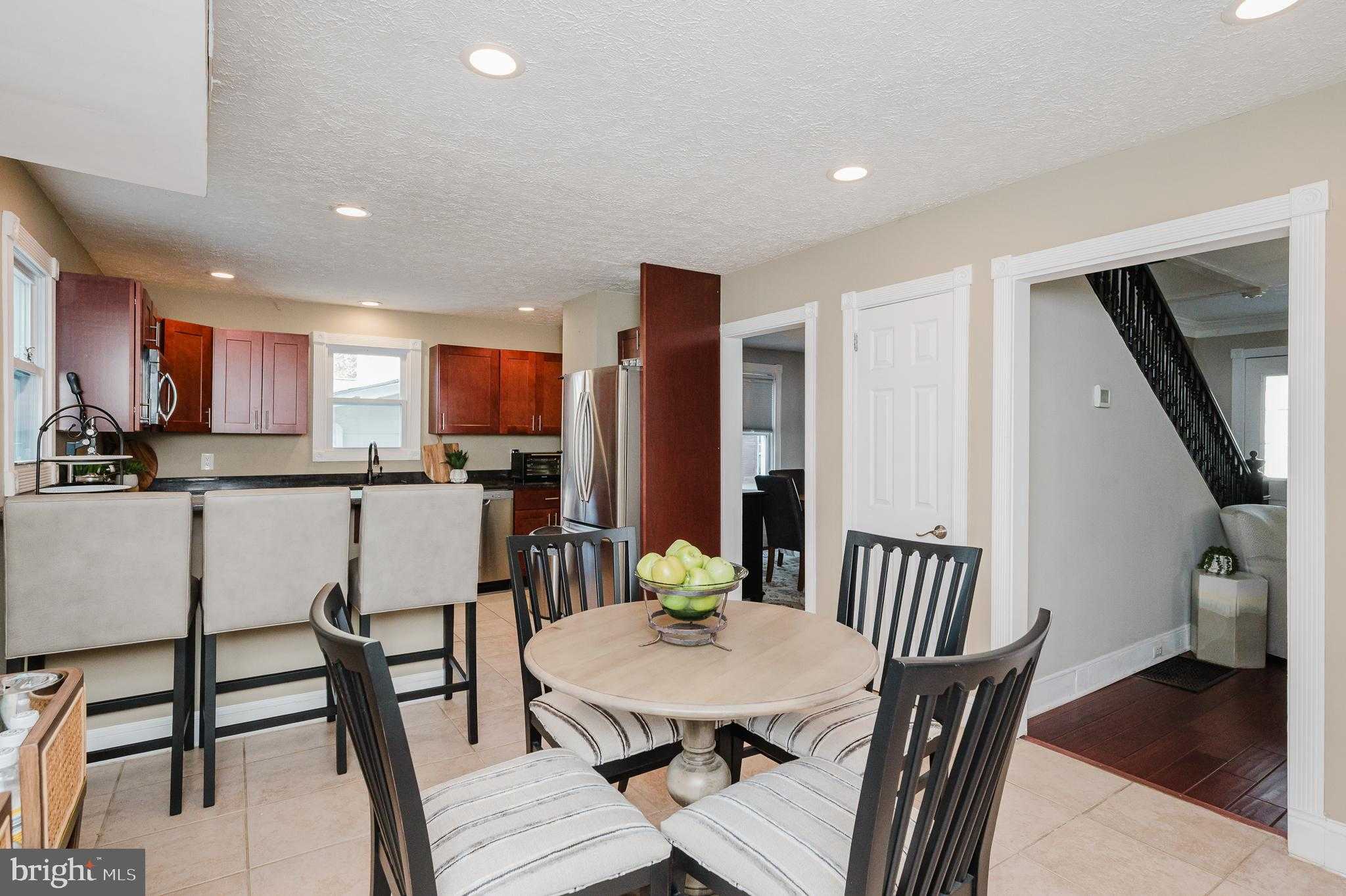 312 Lafayette St photo 27