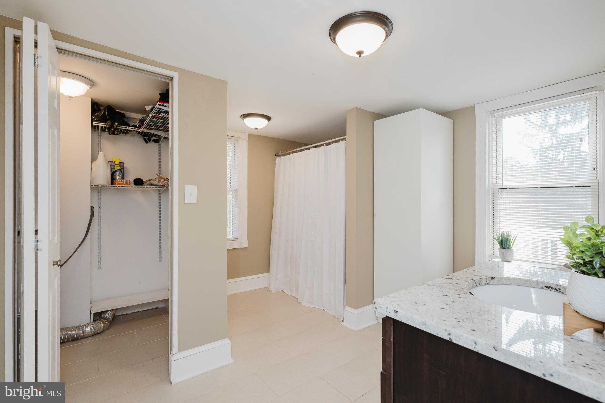 312 Lafayette St photo 39