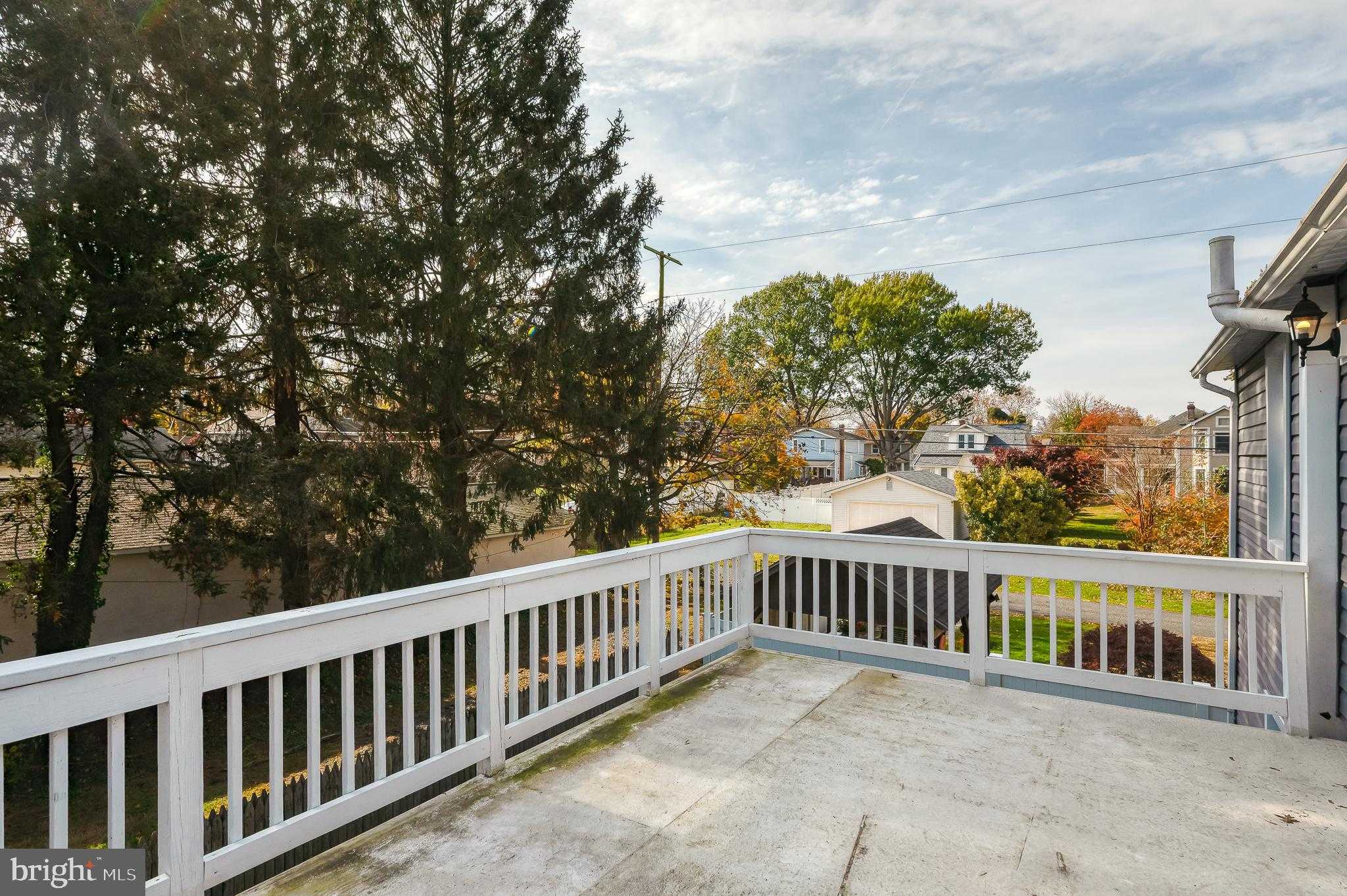 312 Lafayette St photo 56