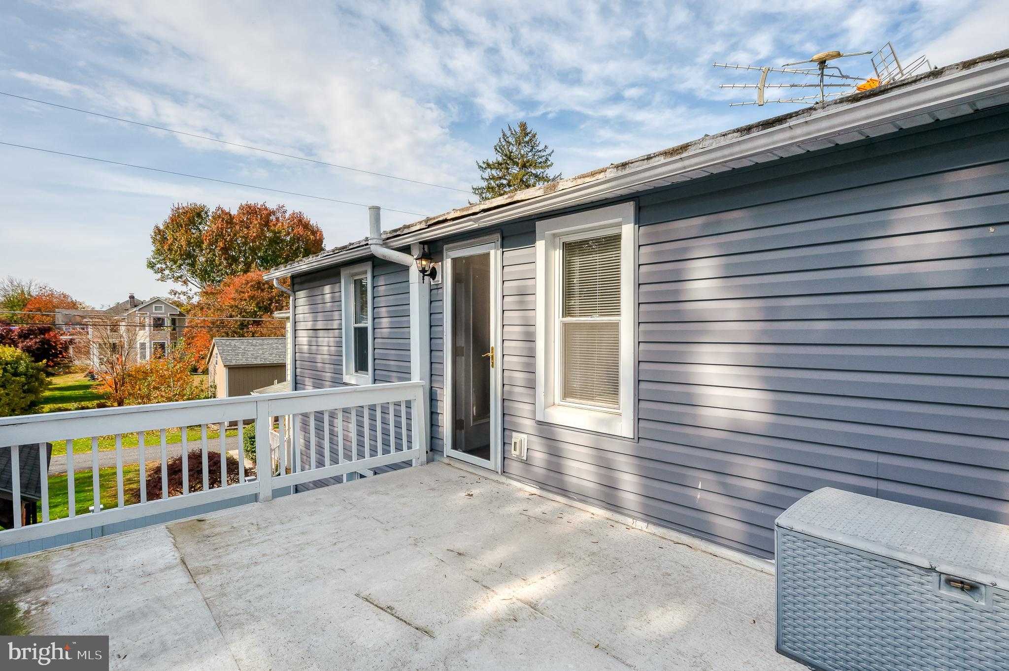 312 Lafayette St photo 57