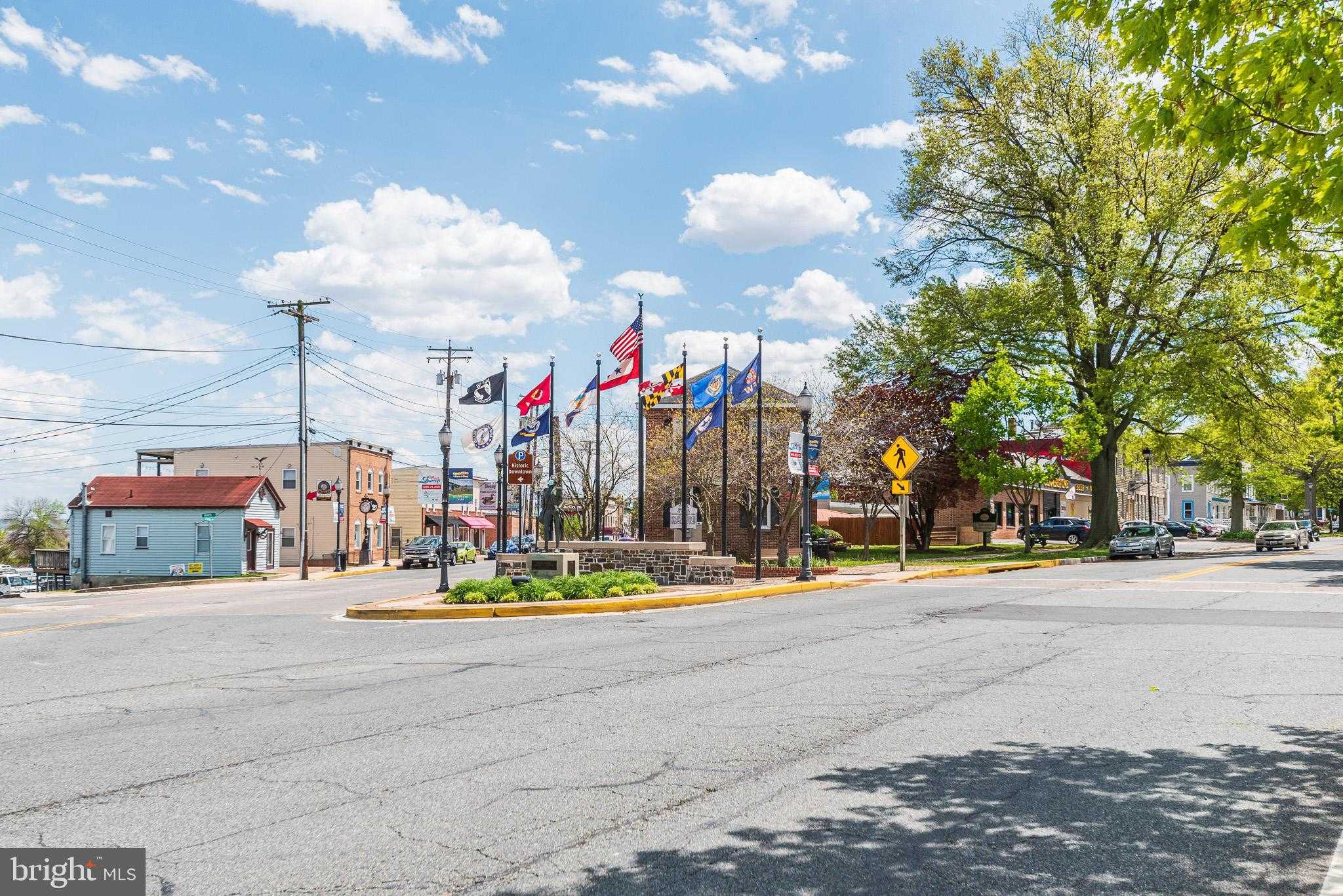 312 Lafayette St photo 96