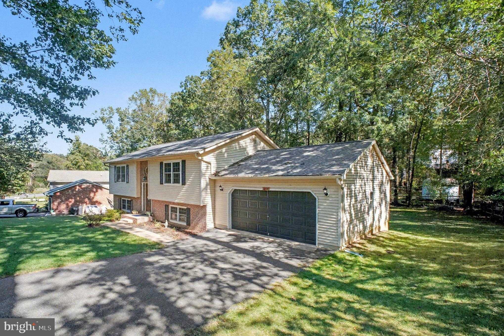 10717 Cedar Post Ln photo 2