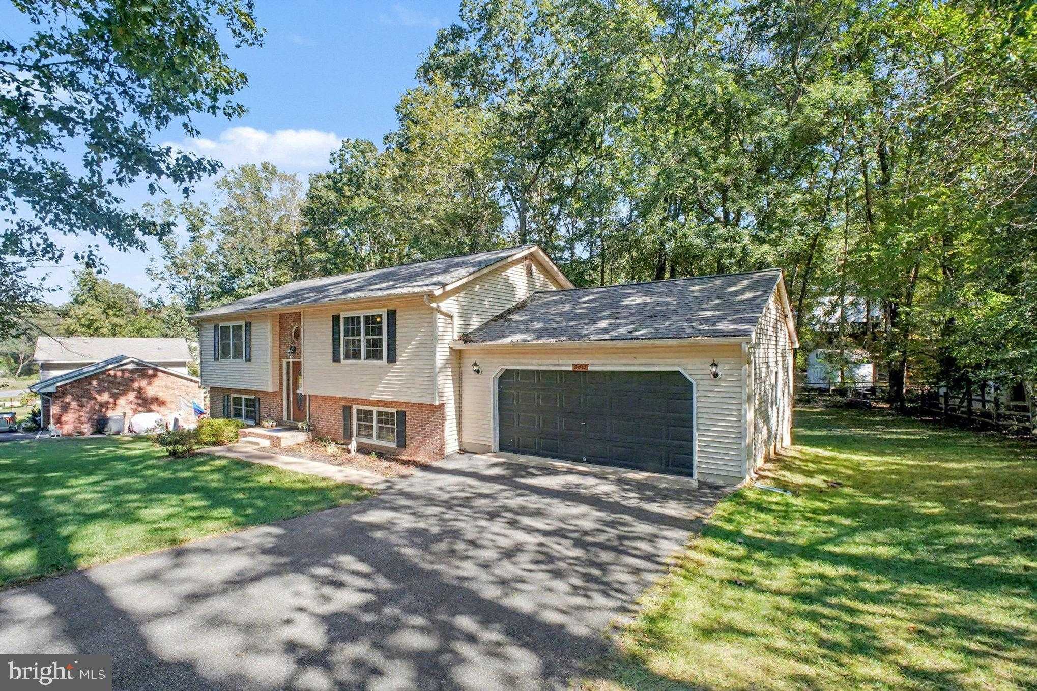 10717 Cedar Post Ln photo 3