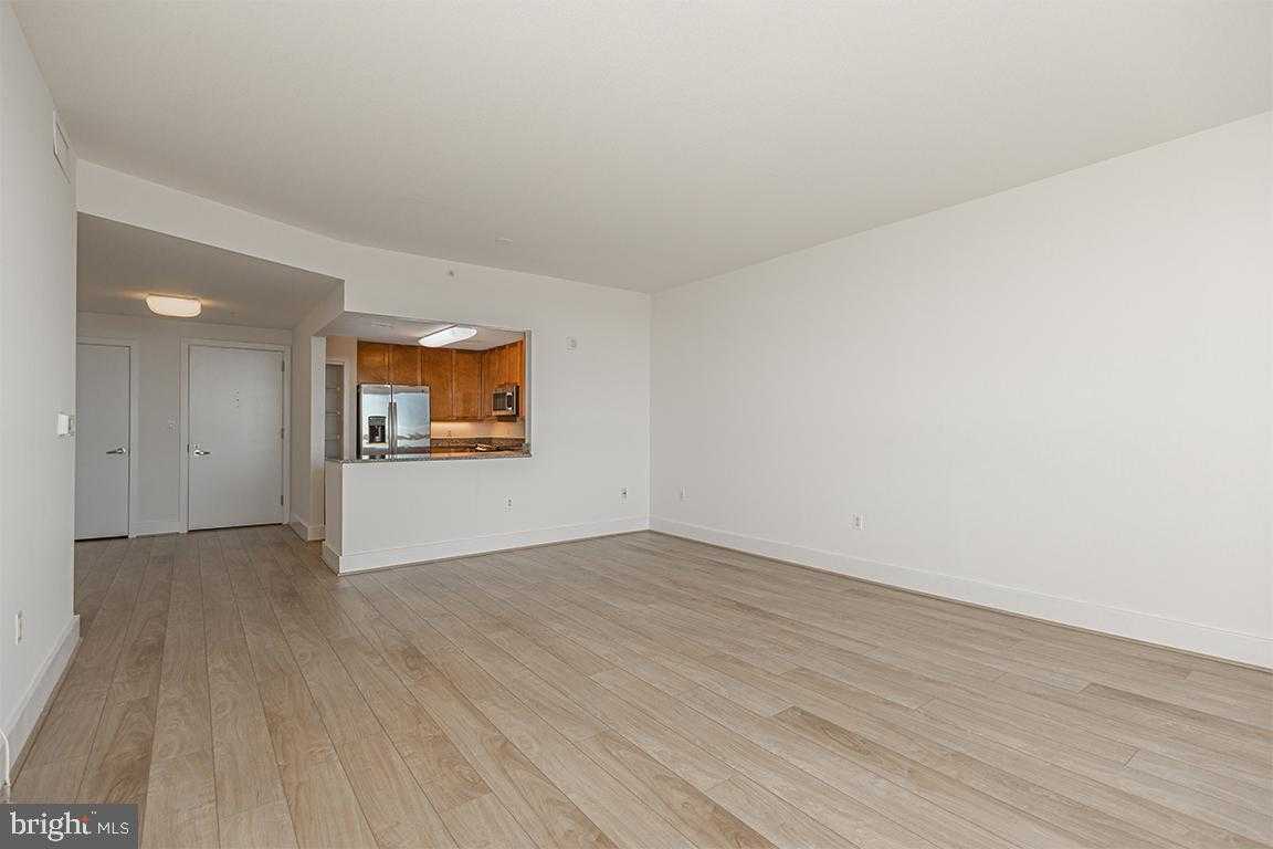 717 S Chris Columbus Blvd # 814 photo 14