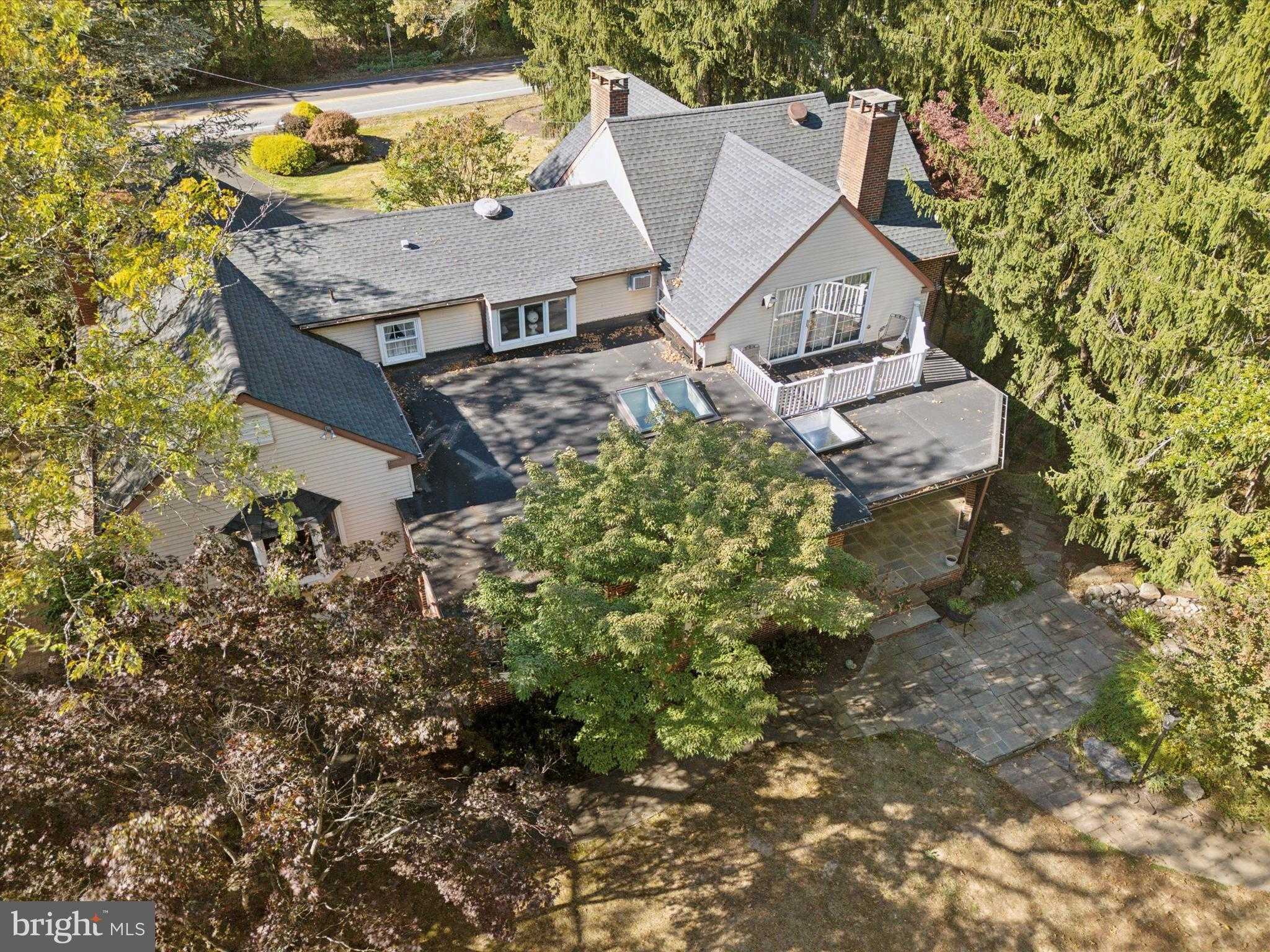 1162 Limekiln Pike photo 5