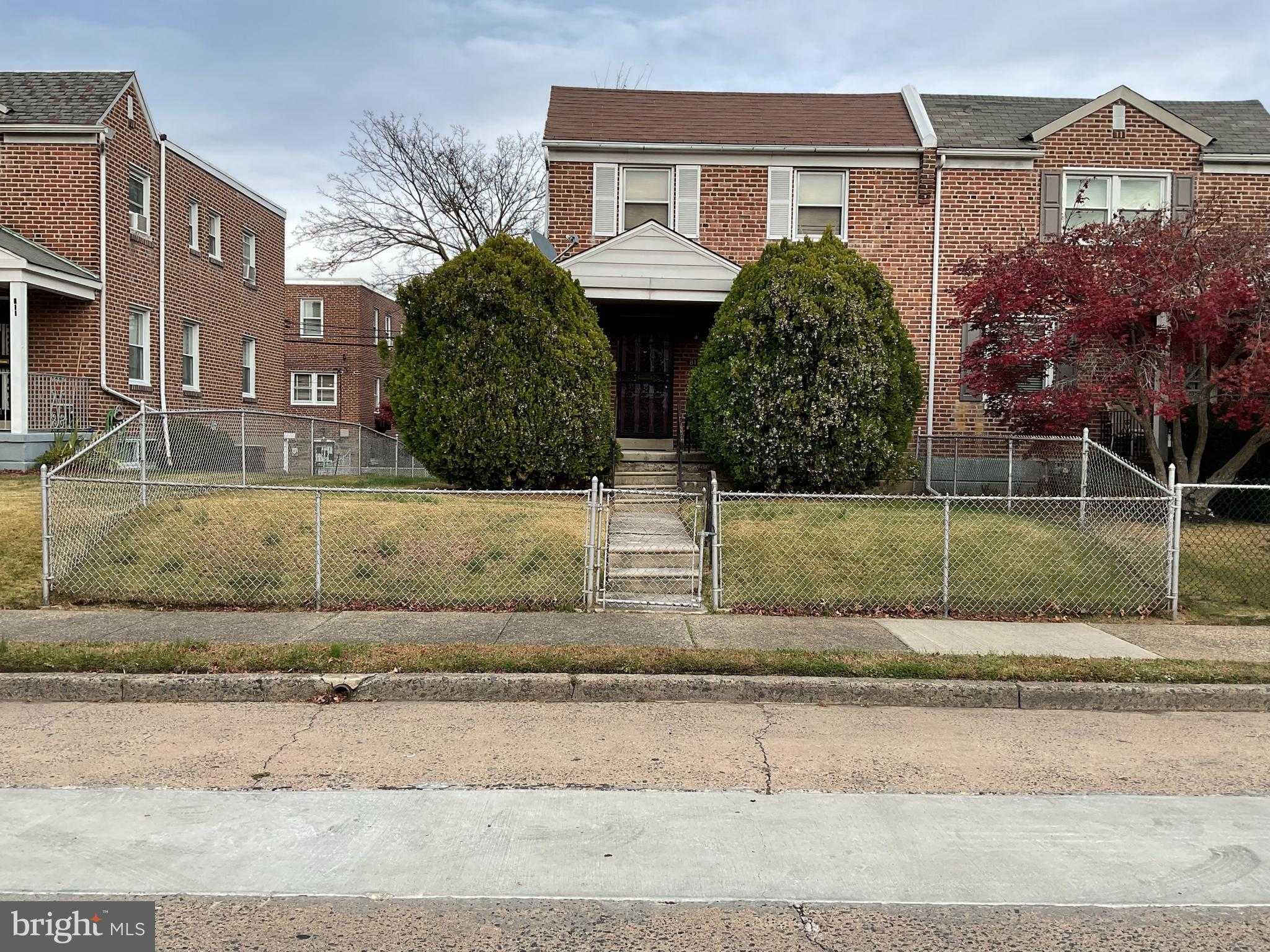 813 Arbor Rd photo 3