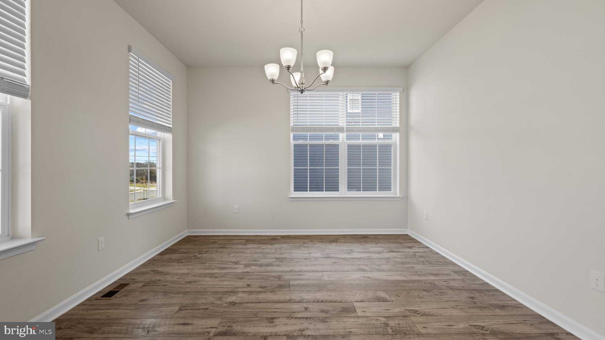 8 Comes Ridge CT photo 3