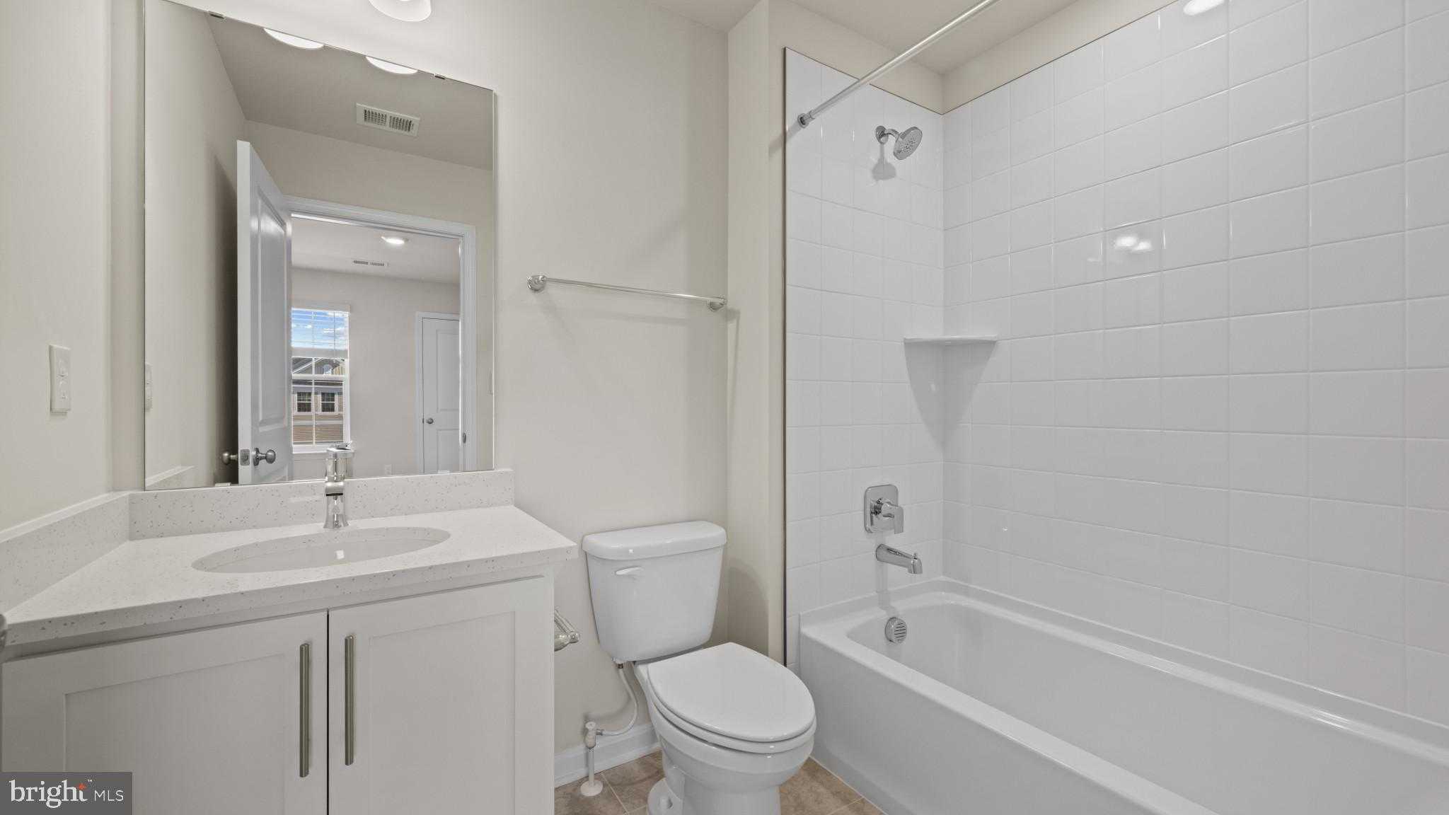 8 Comes Ridge CT photo 32