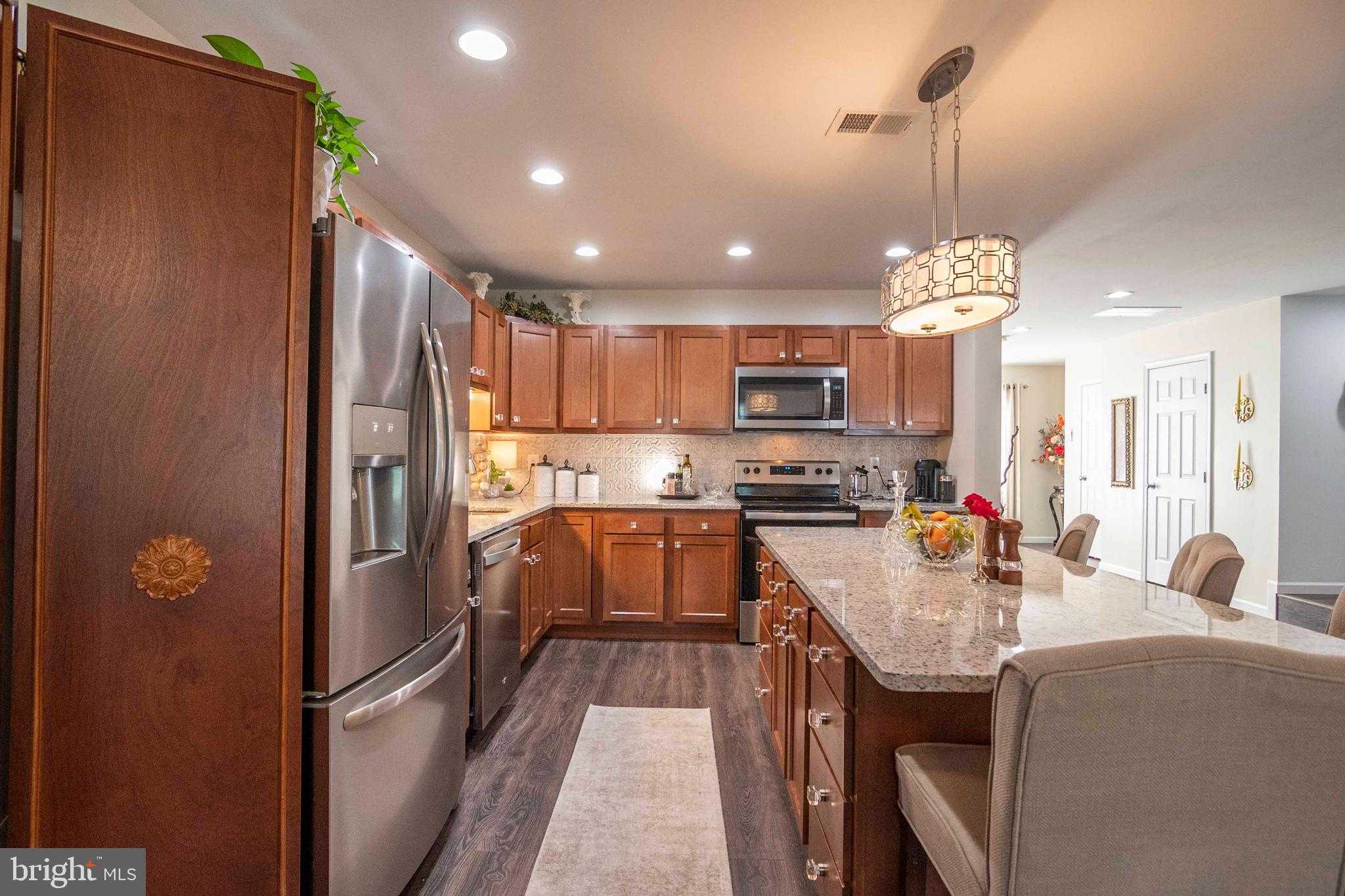 244 Parkside CT photo 7