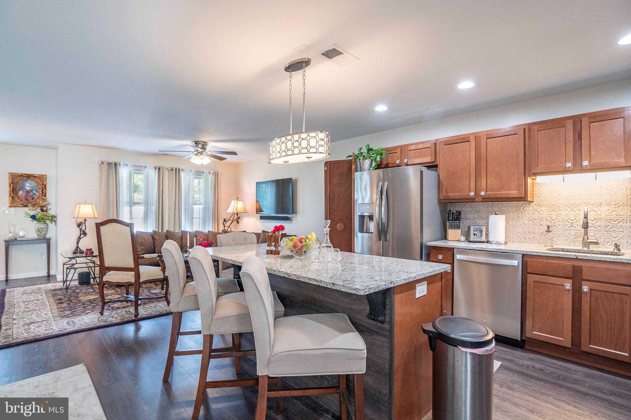 244 Parkside CT photo 8