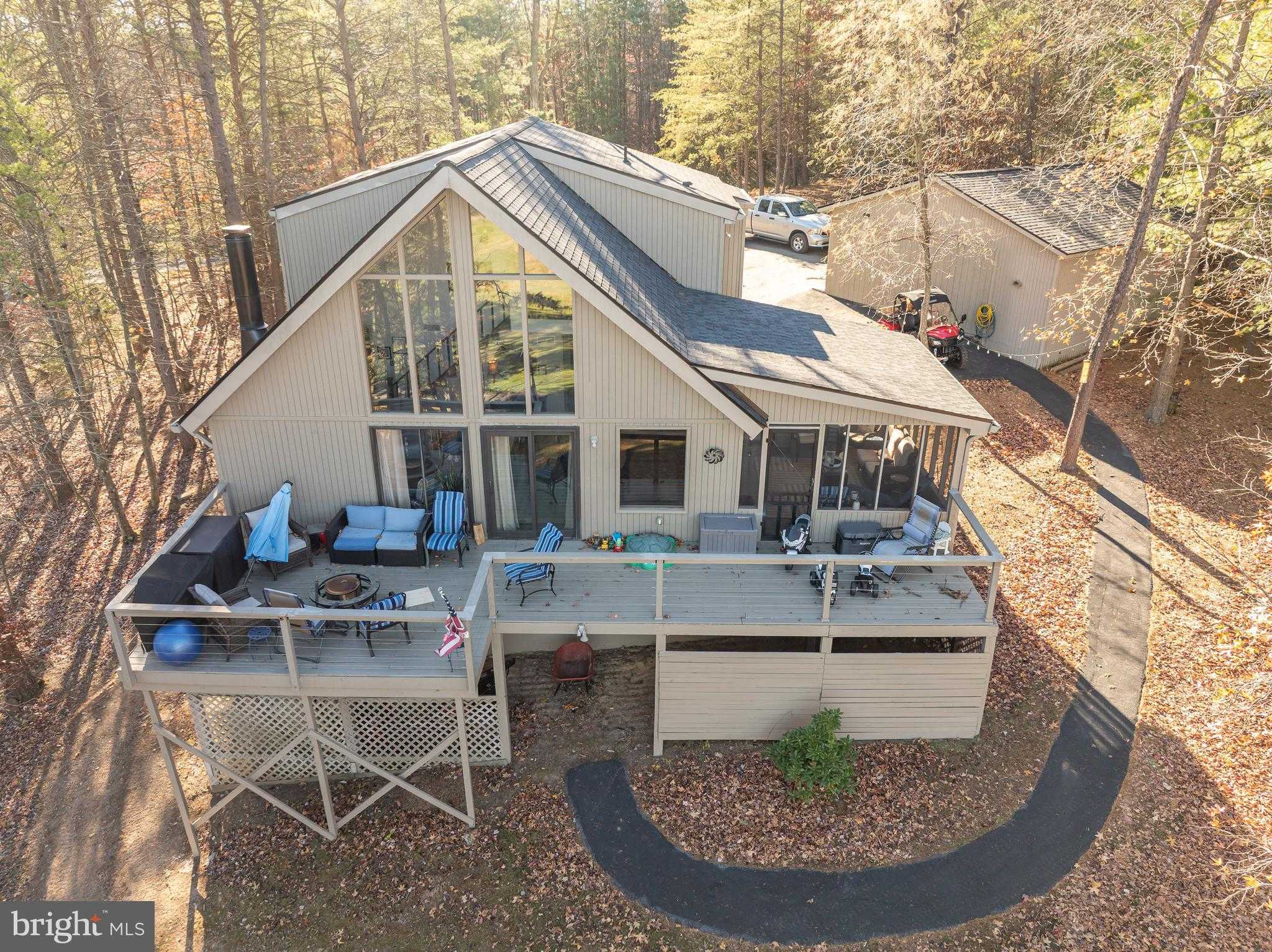 496 Winter Camp Trl photo 8