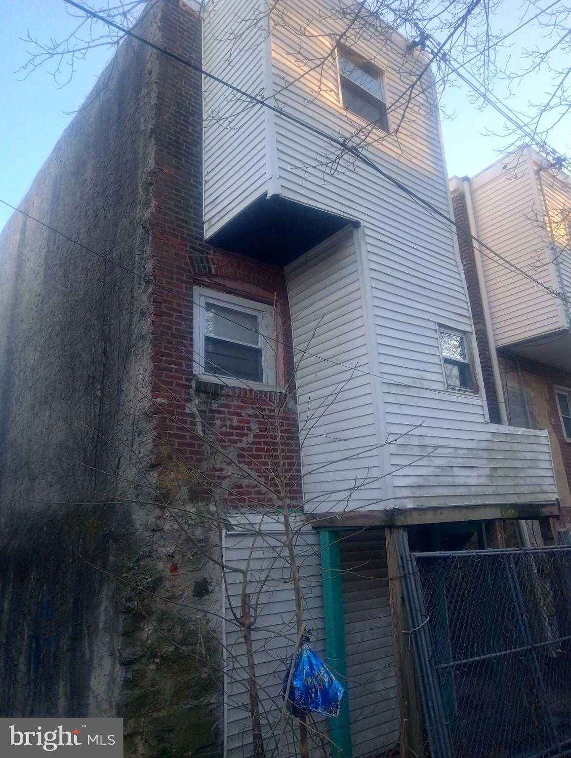 5441 Florence Ave photo 2