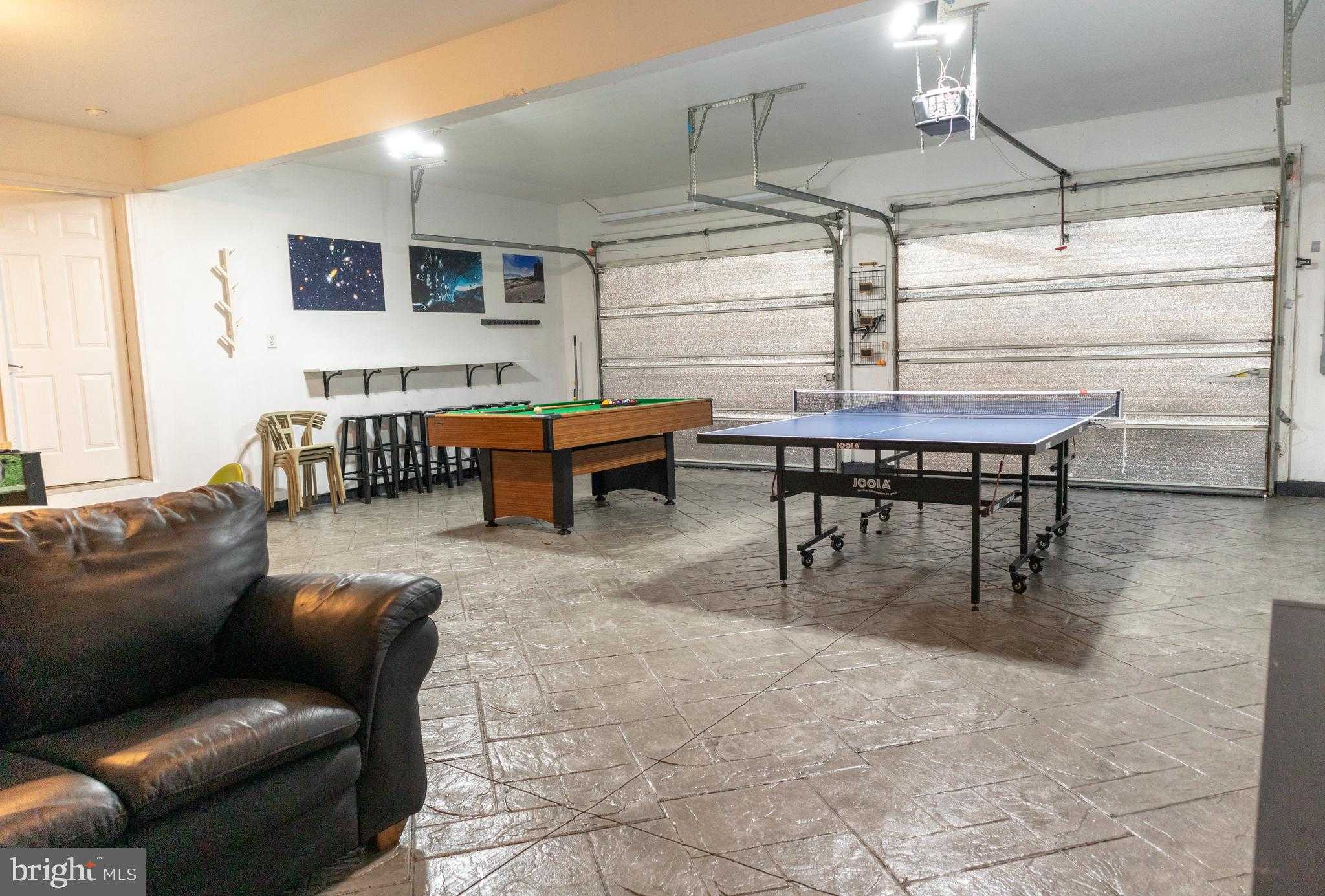 2127 Warwick Cir photo 20