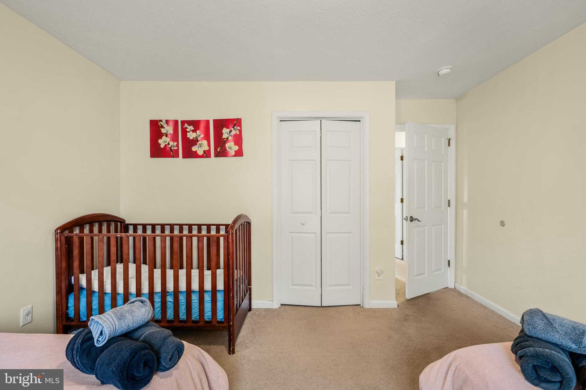 2127 Warwick Cir photo 26