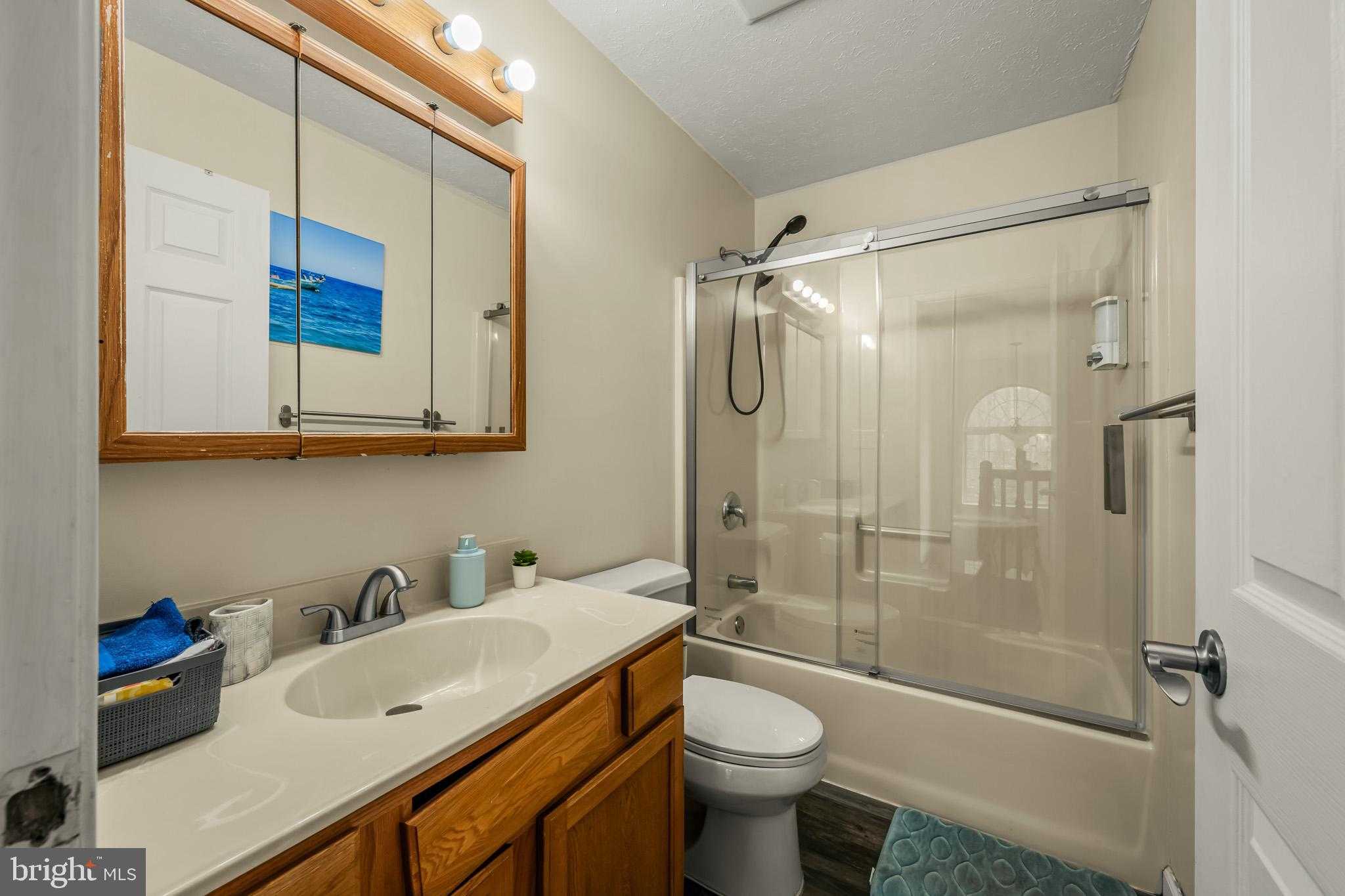 2127 Warwick Cir photo 31