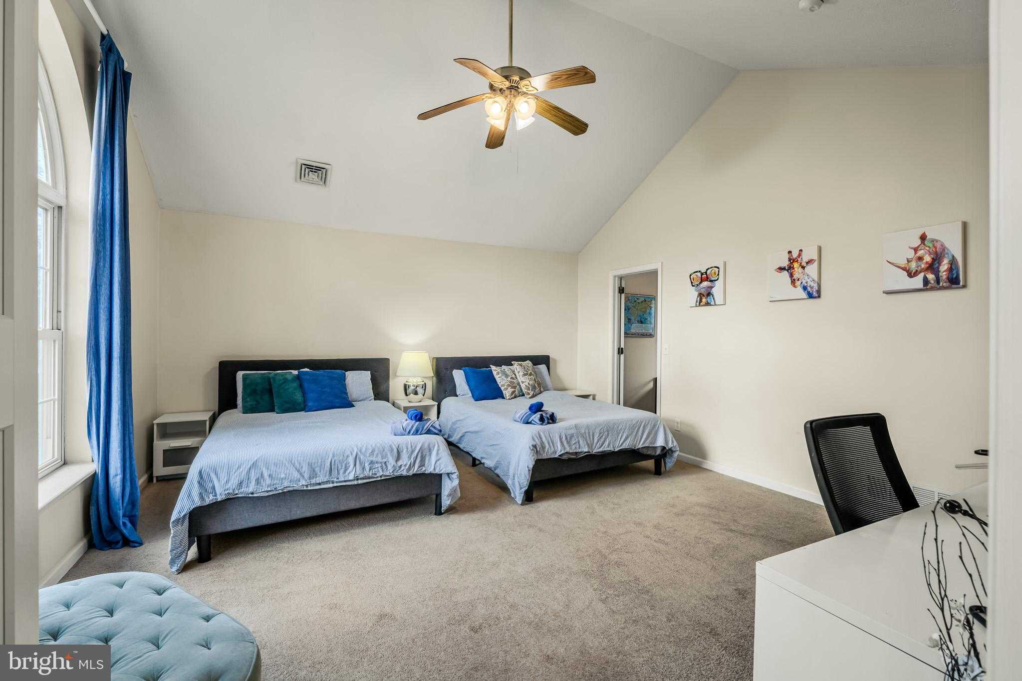 2127 Warwick Cir photo 39