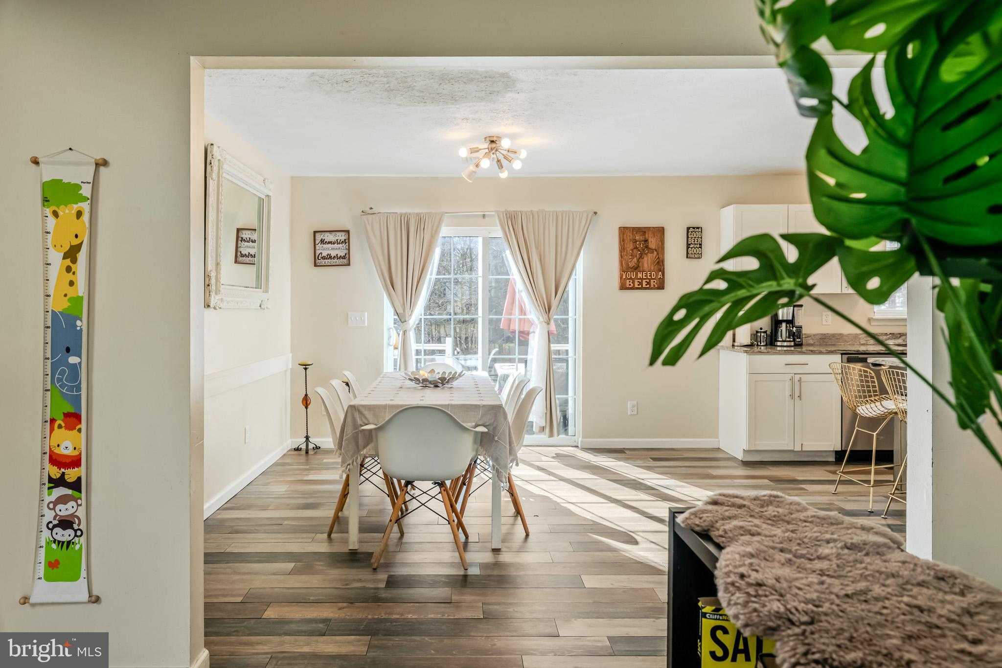 2127 Warwick Cir photo 7