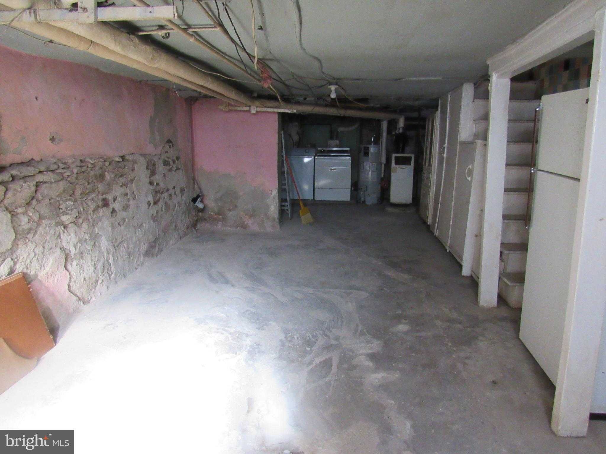 1033 Carpenter St photo 7