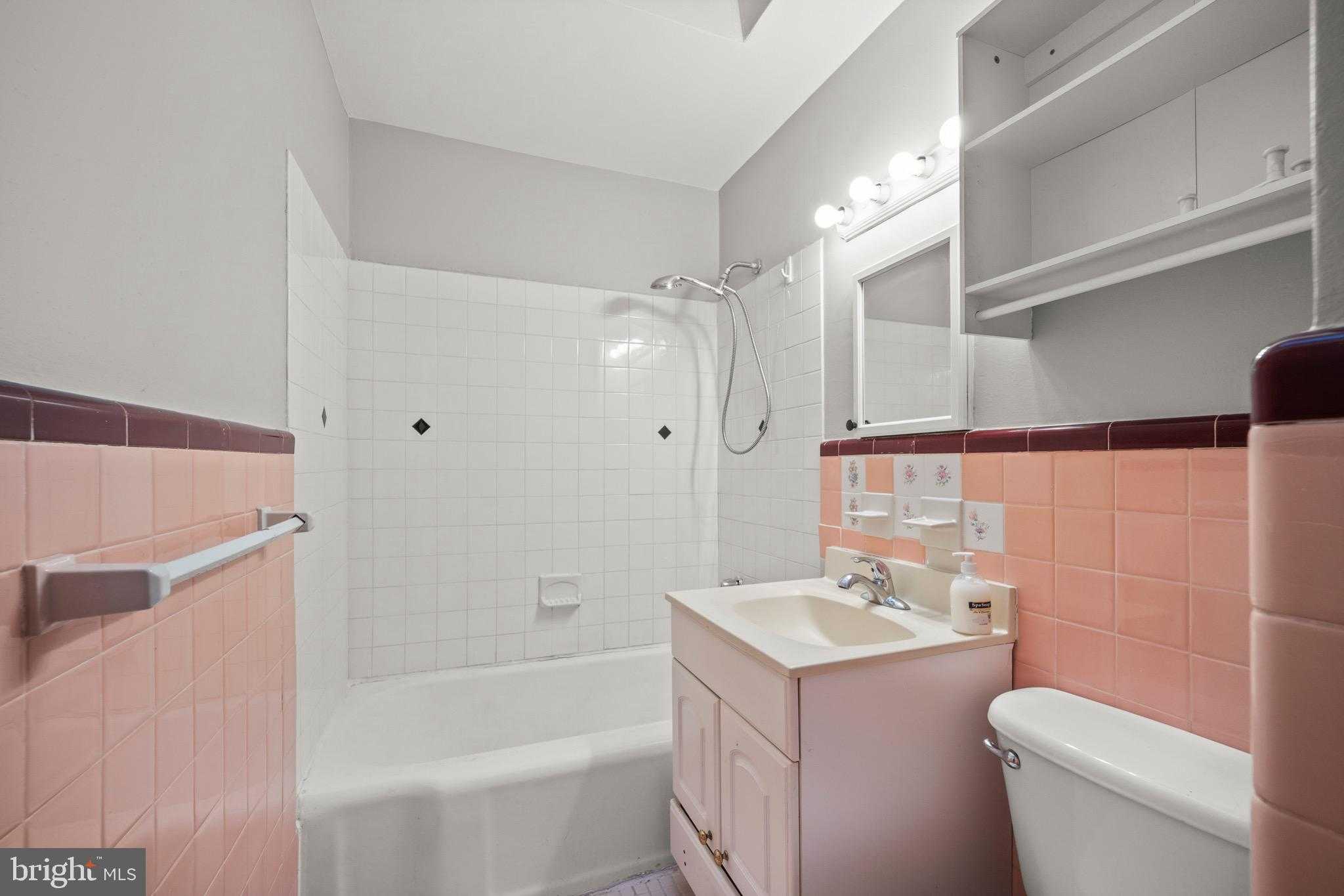 4301 Chippendale Ave photo 17