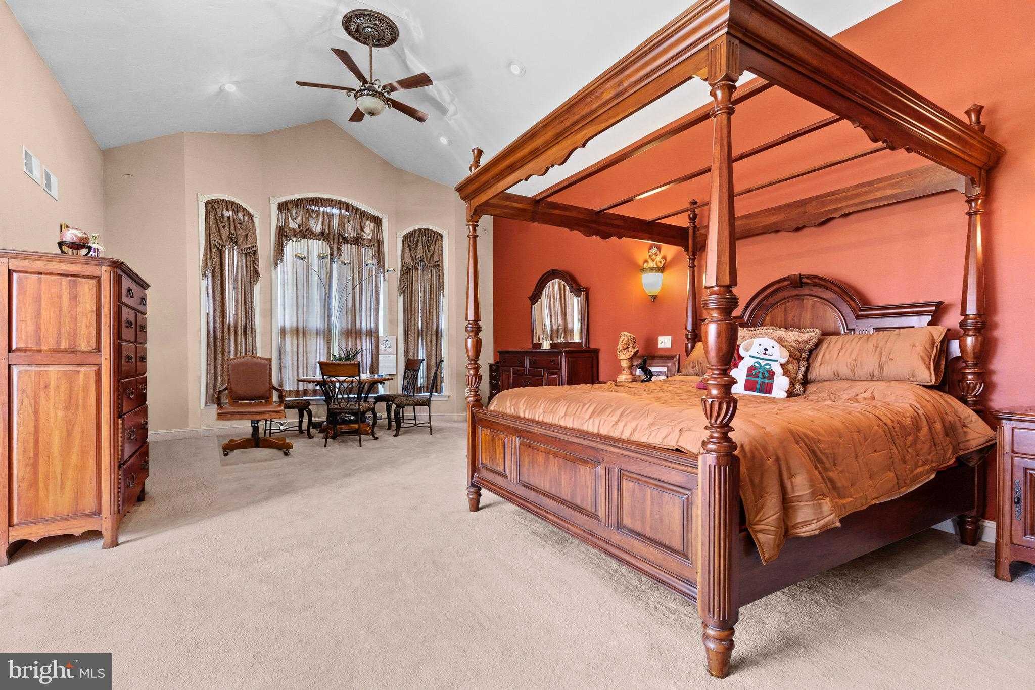 334 Rolling Ln photo 38