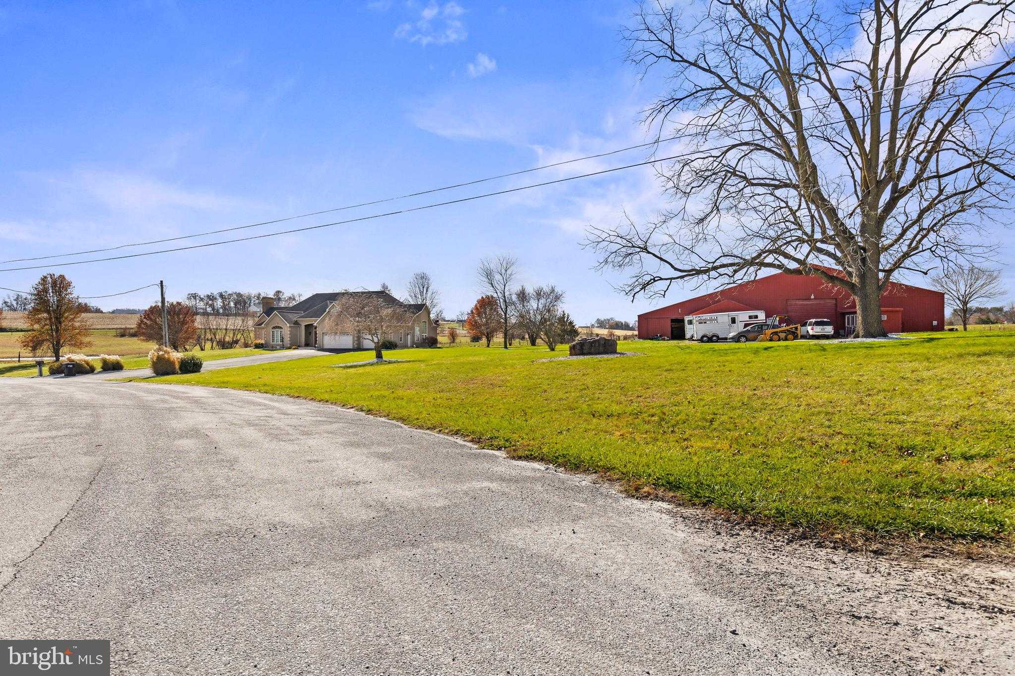 334 Rolling Ln photo 7