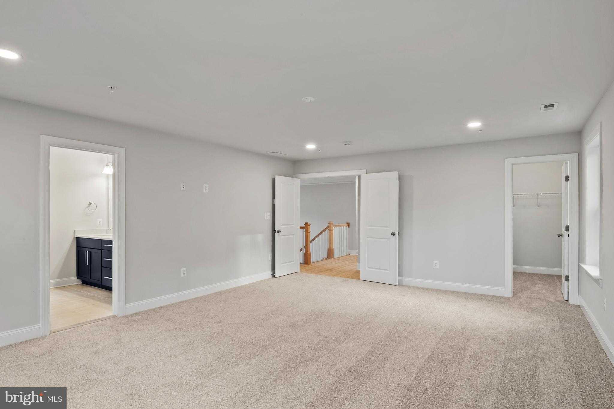 4496 Ilchester Rd photo 33