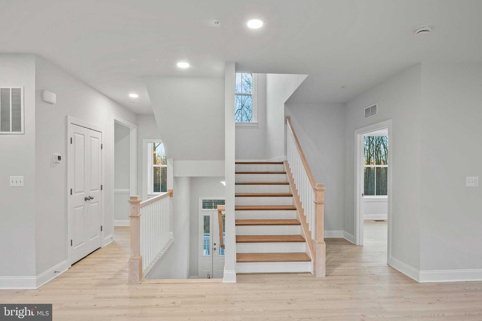 4496 Ilchester Rd photo 5