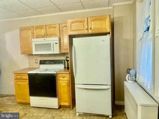 329 S Maple St photo 39