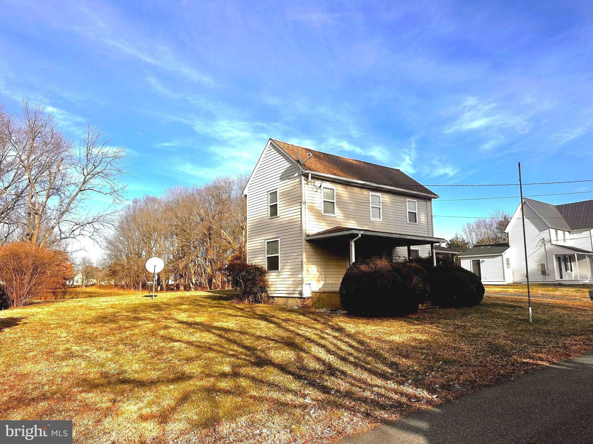 111 Cemetery Ln photo 3