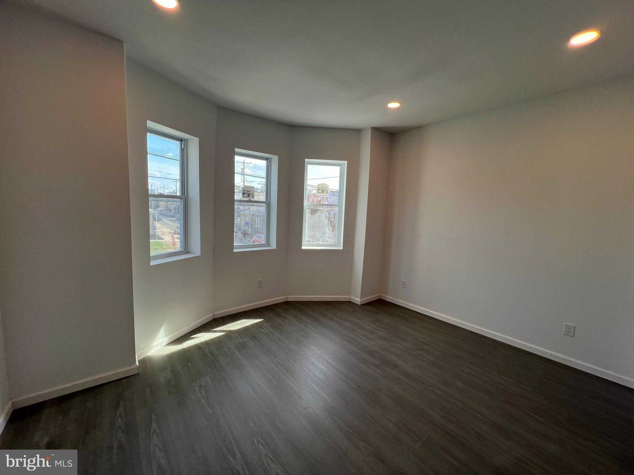 1550 S 24th St photo 7