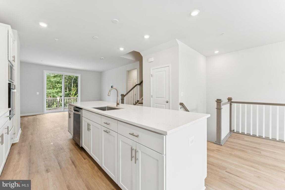 10173 Kings Grove Way photo 7