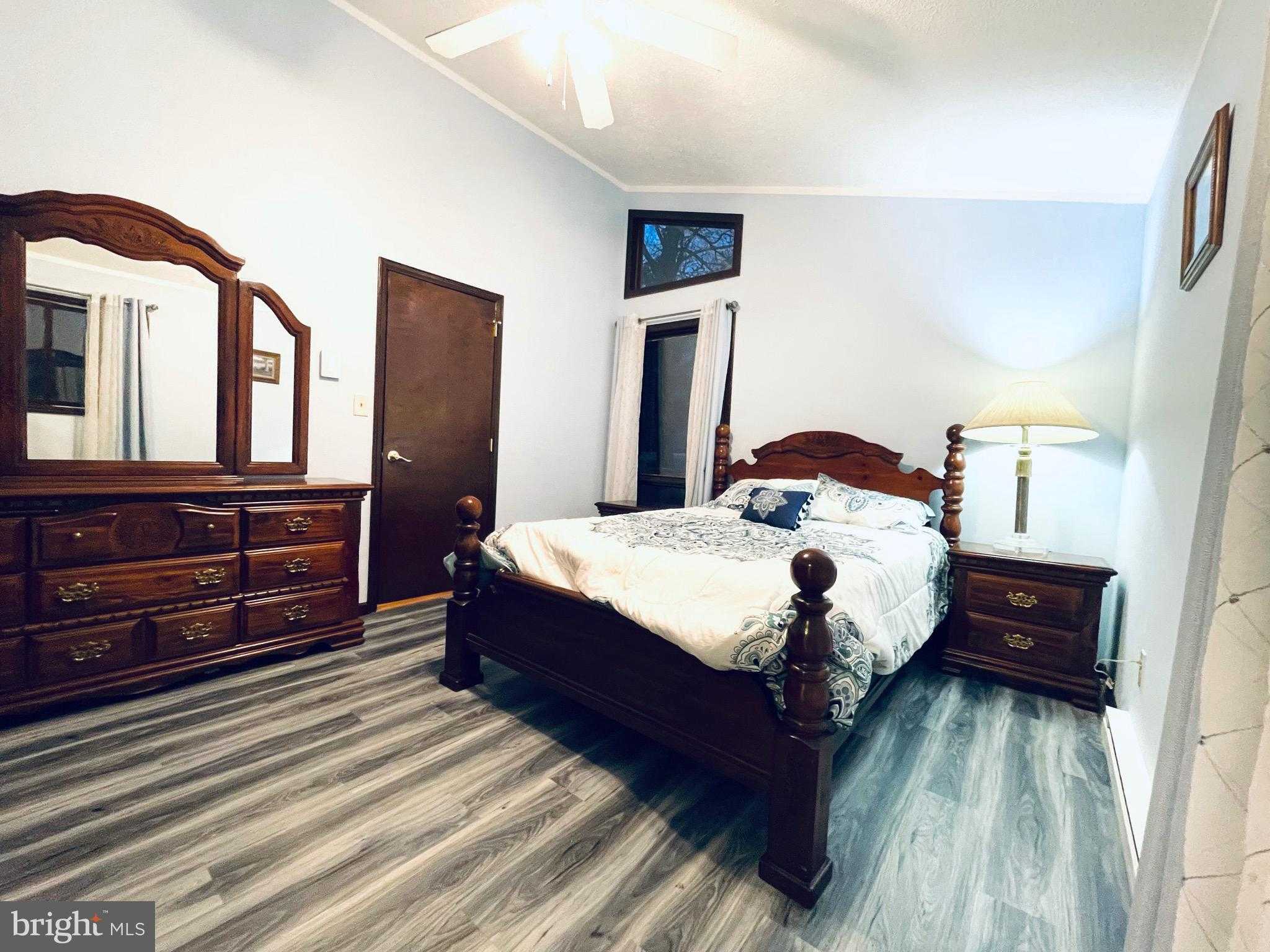 149 Livingston Ln photo 11