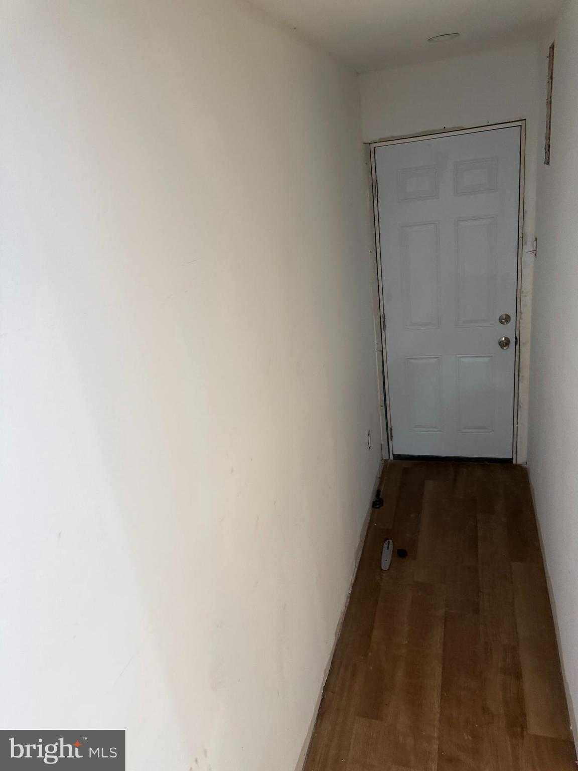 1934 N Croskey St photo 35