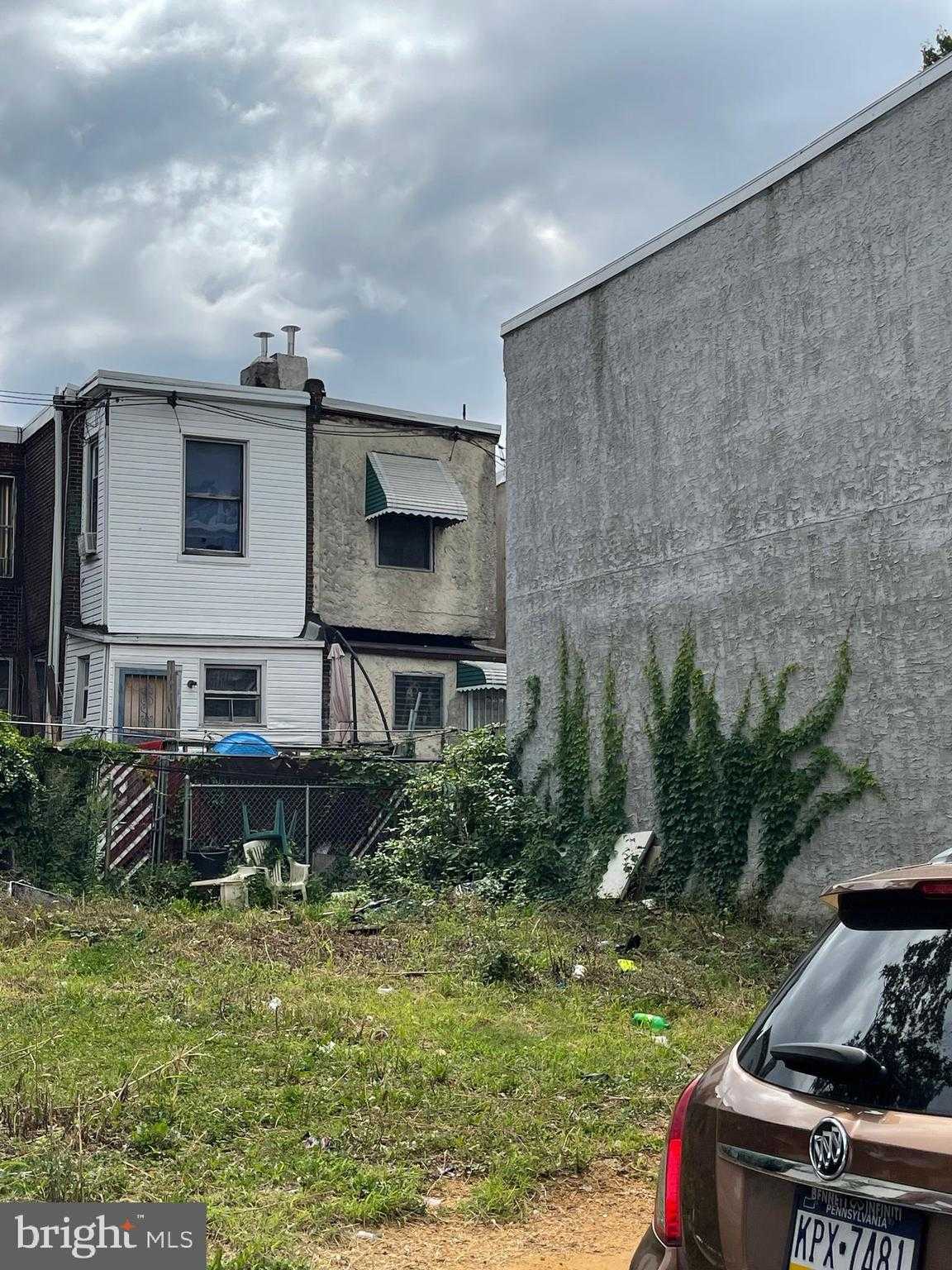 1934 N Croskey St photo 39