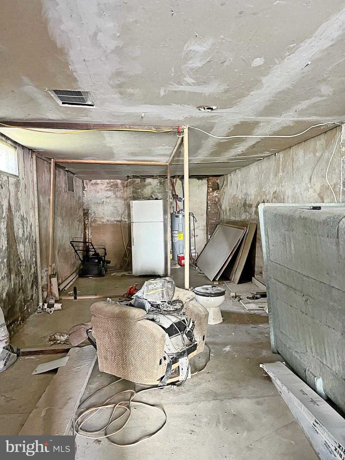 340 E 5th St photo 3