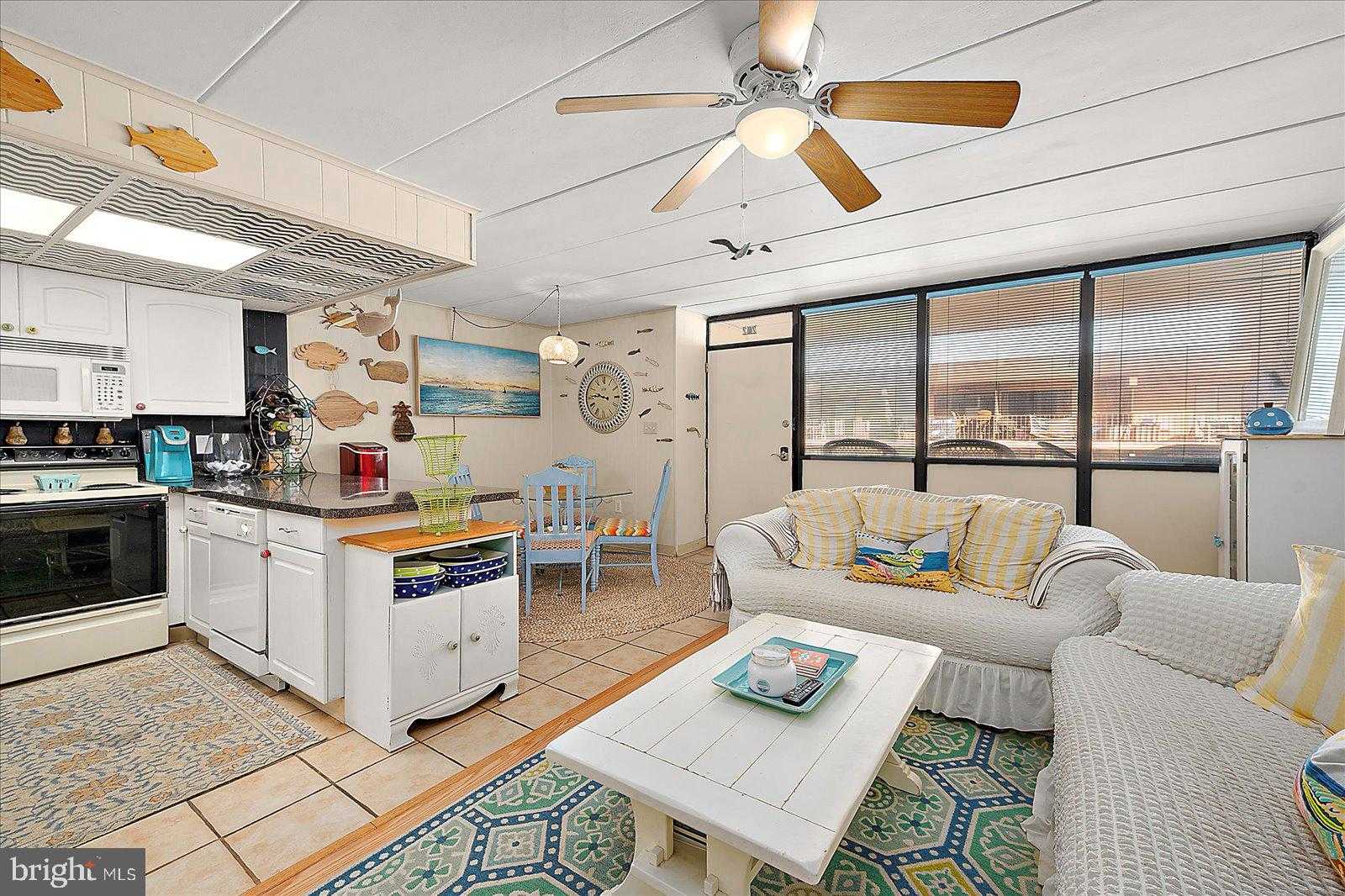 11 51st St Unit 202 photo 12