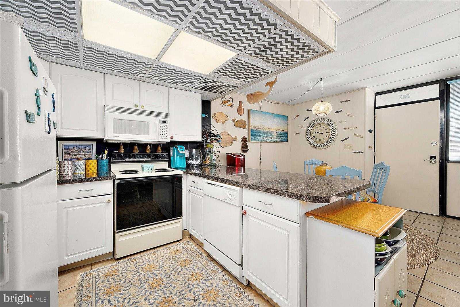 11 51st St Unit 202 photo 18