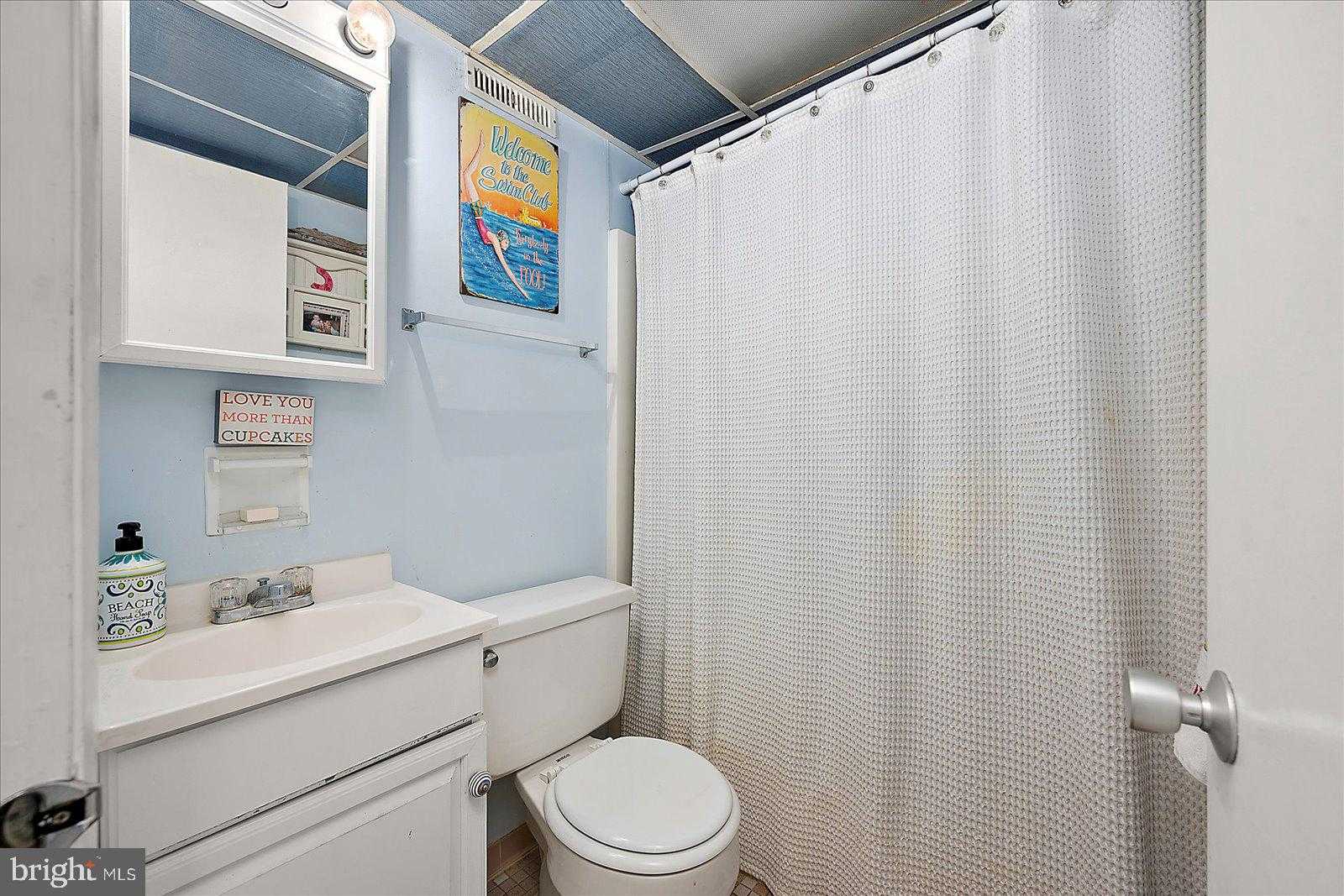 11 51st St Unit 202 photo 30