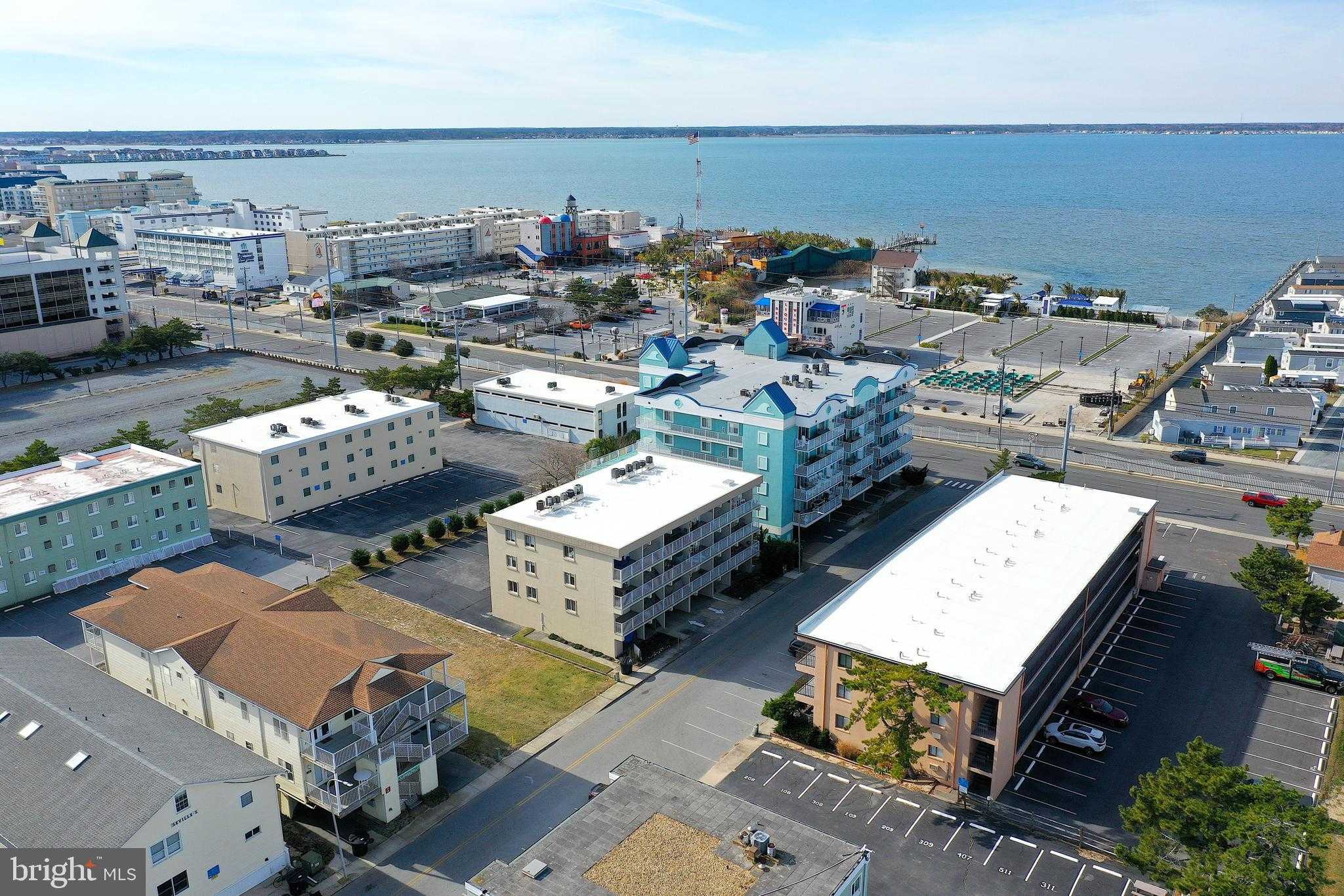 11 51st St Unit 202 photo 43