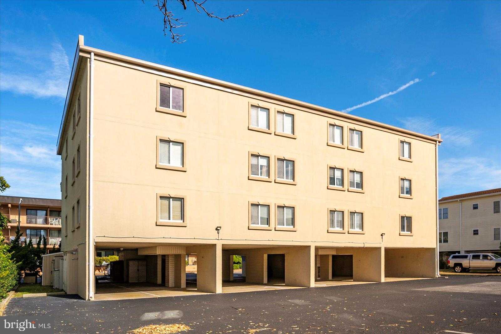 11 51st St Unit 202 photo 5